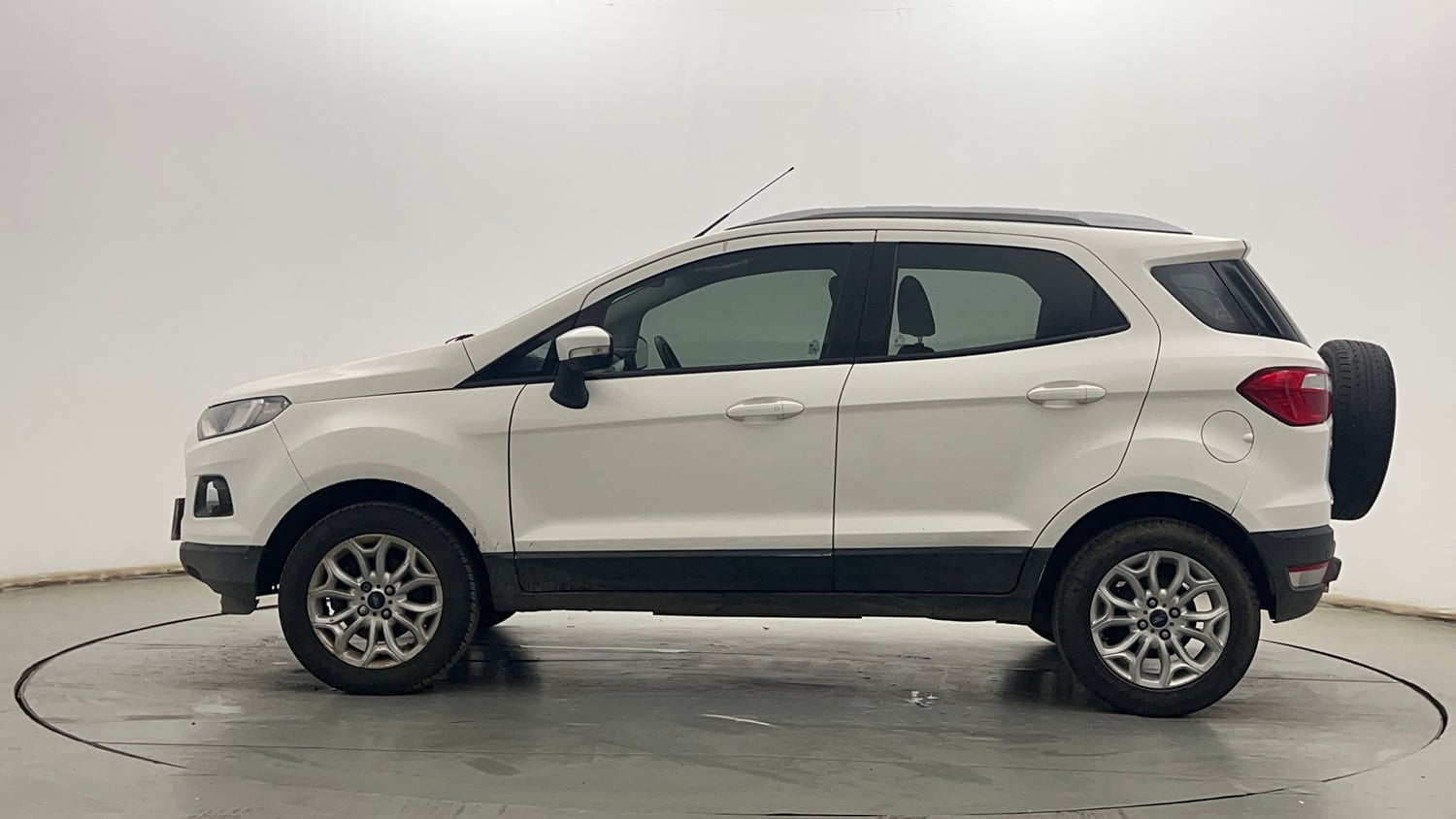 Used 2015 Ford EcoSport Titanium 1.0 Ecoboost (Opt) Petrol Manual exterior LEFT SIDE VIEW