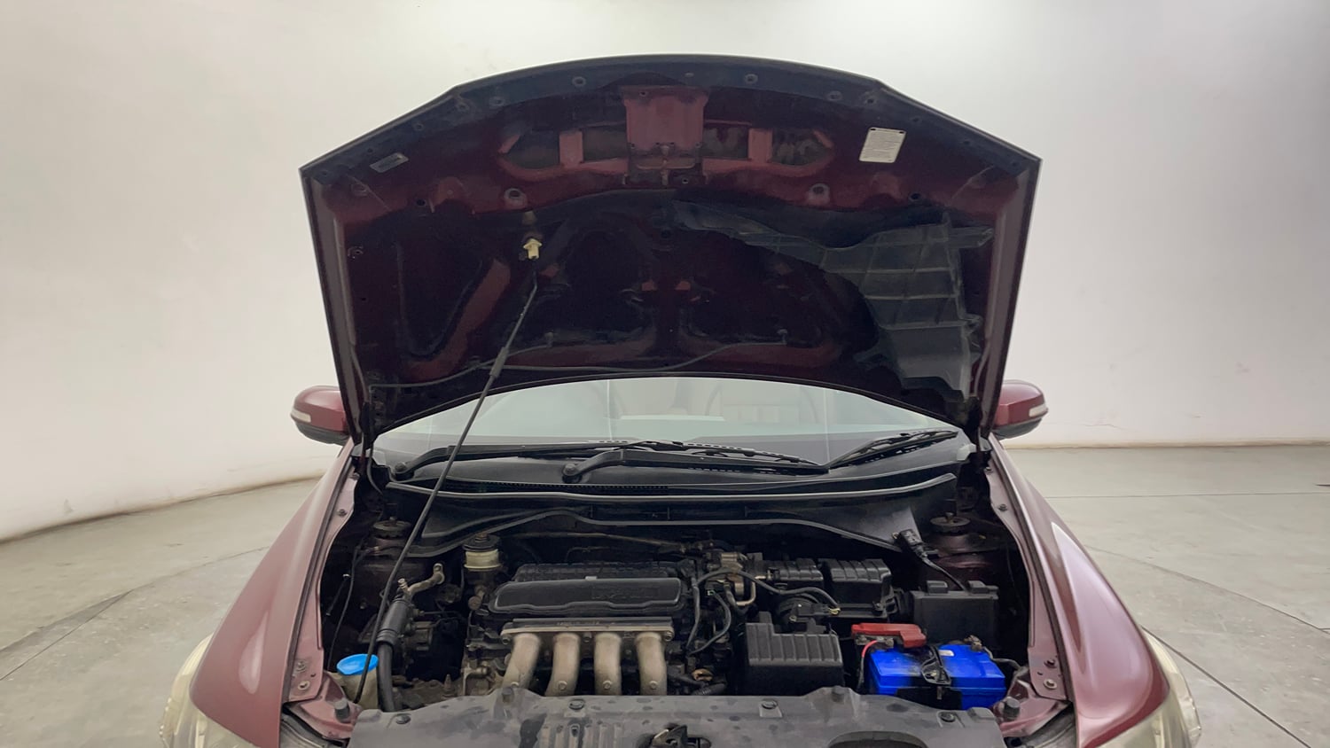 Used 2012 Honda City 1.5 V AT Petrol Automatic engine ENGINE & BONNET OPEN FRONT VIEW