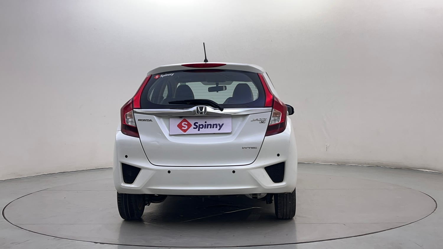 Used 2018 Honda Jazz V AT Petrol Petrol Automatic exterior BACK VIEW