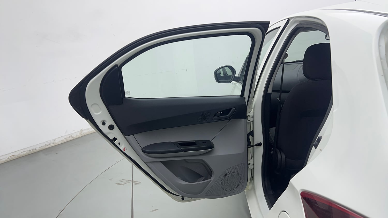 Used 2023 Tata Tiago XT (O) Petrol Manual interior LEFT REAR DOOR OPEN VIEW