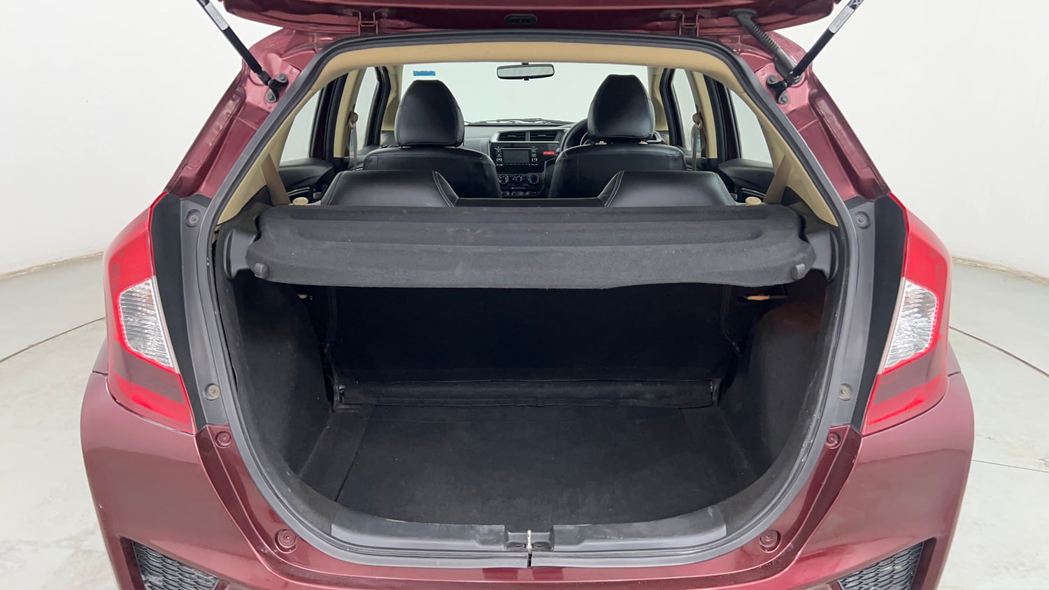 Used 2015 Honda Jazz SV Petrol Petrol Manual interior DICKY INSIDE VIEW