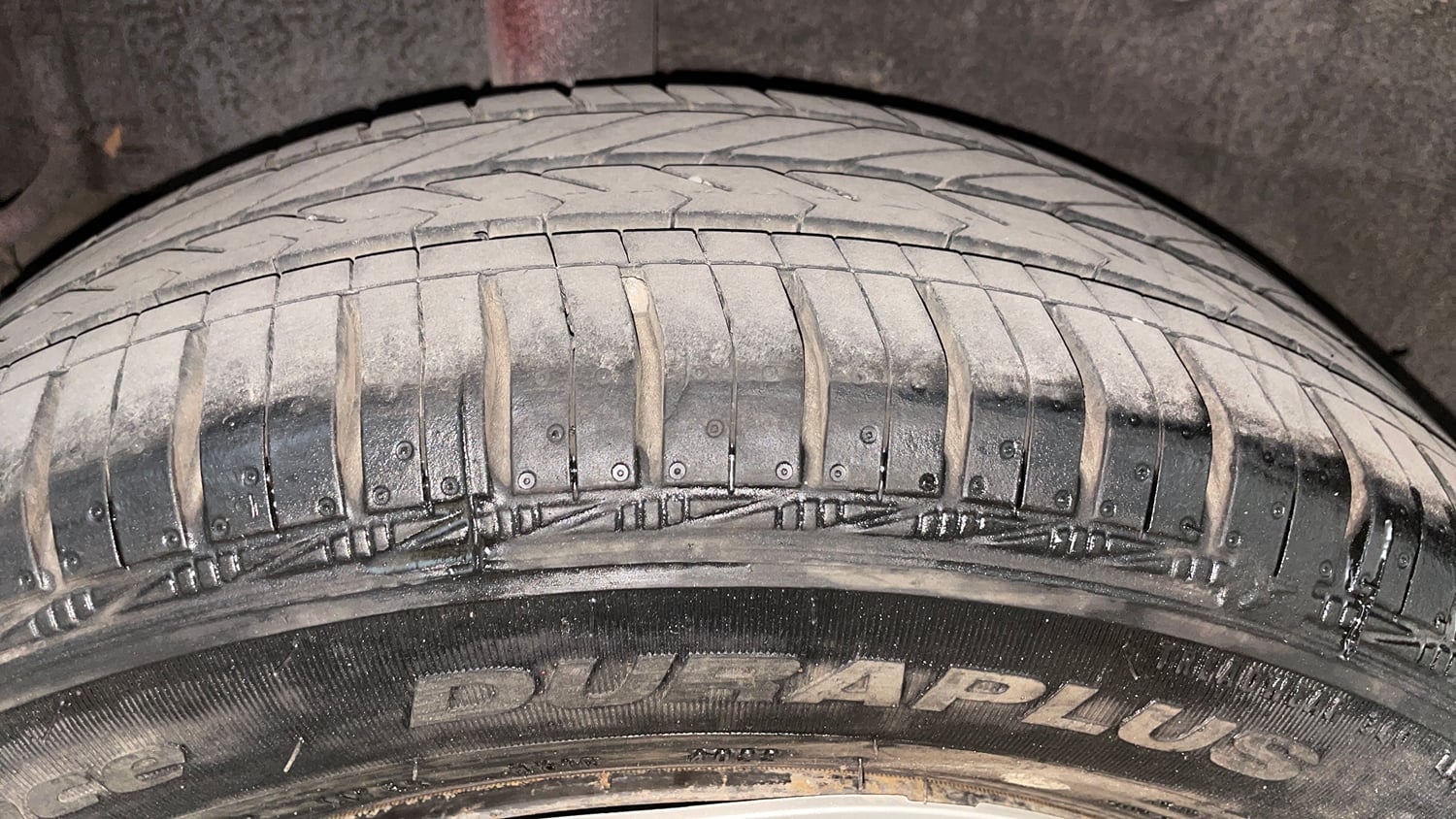 Used 2016 Maruti Suzuki Celerio ZXi AMT Petrol Automatic tyres RIGHT REAR TYRE TREAD VIEW