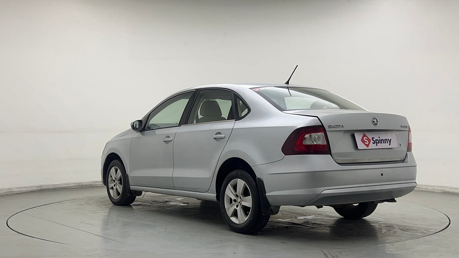 Used 2018 Skoda Rapid Ambition 1.6 MPI AT Petrol Automatic exterior LEFT REAR CORNER VIEW