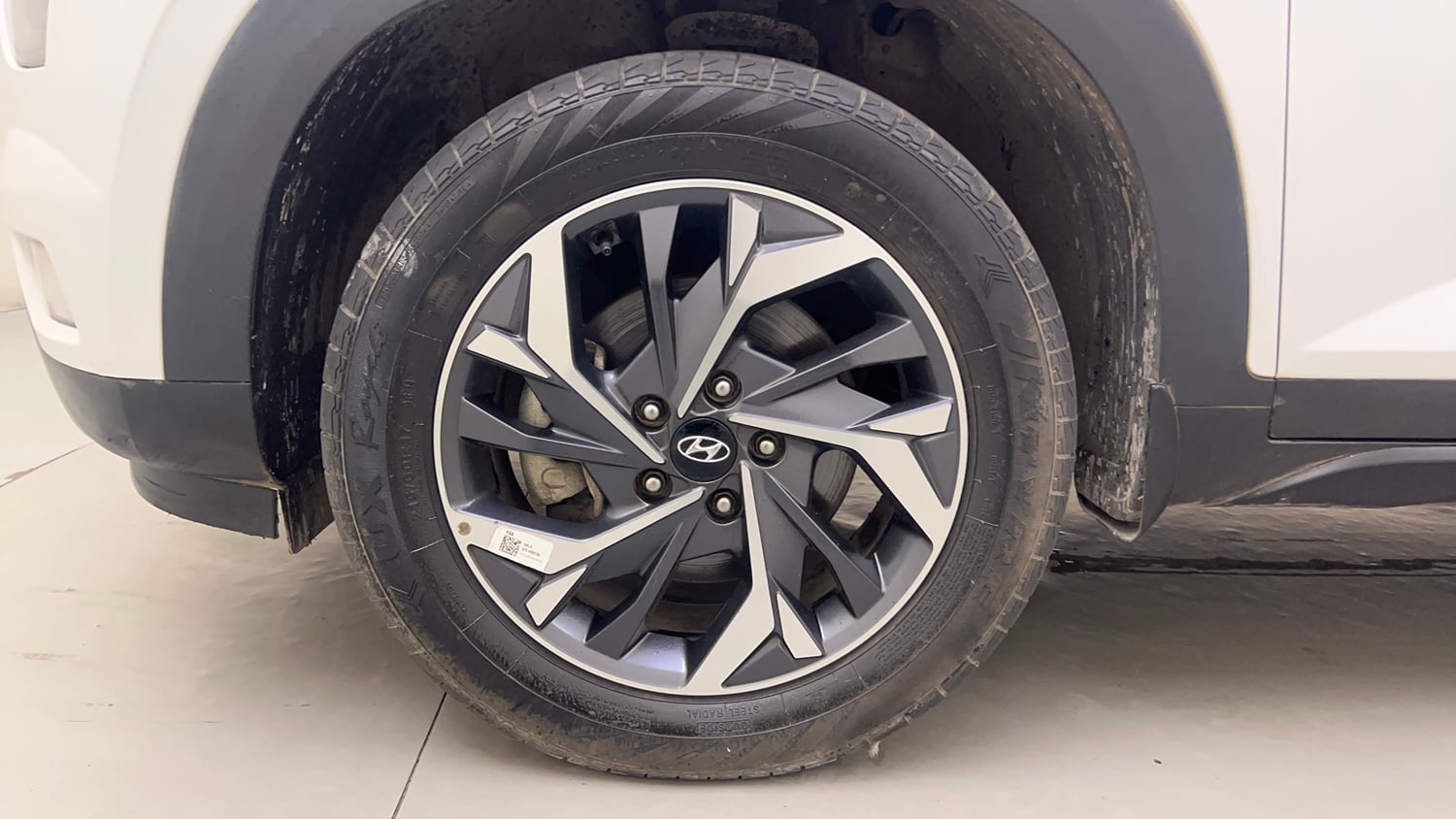 Used 2022 Hyundai Creta SX (O) 1.4 Turbo 7 DCT Petrol Automatic tyres LEFT FRONT TYRE RIM VIEW