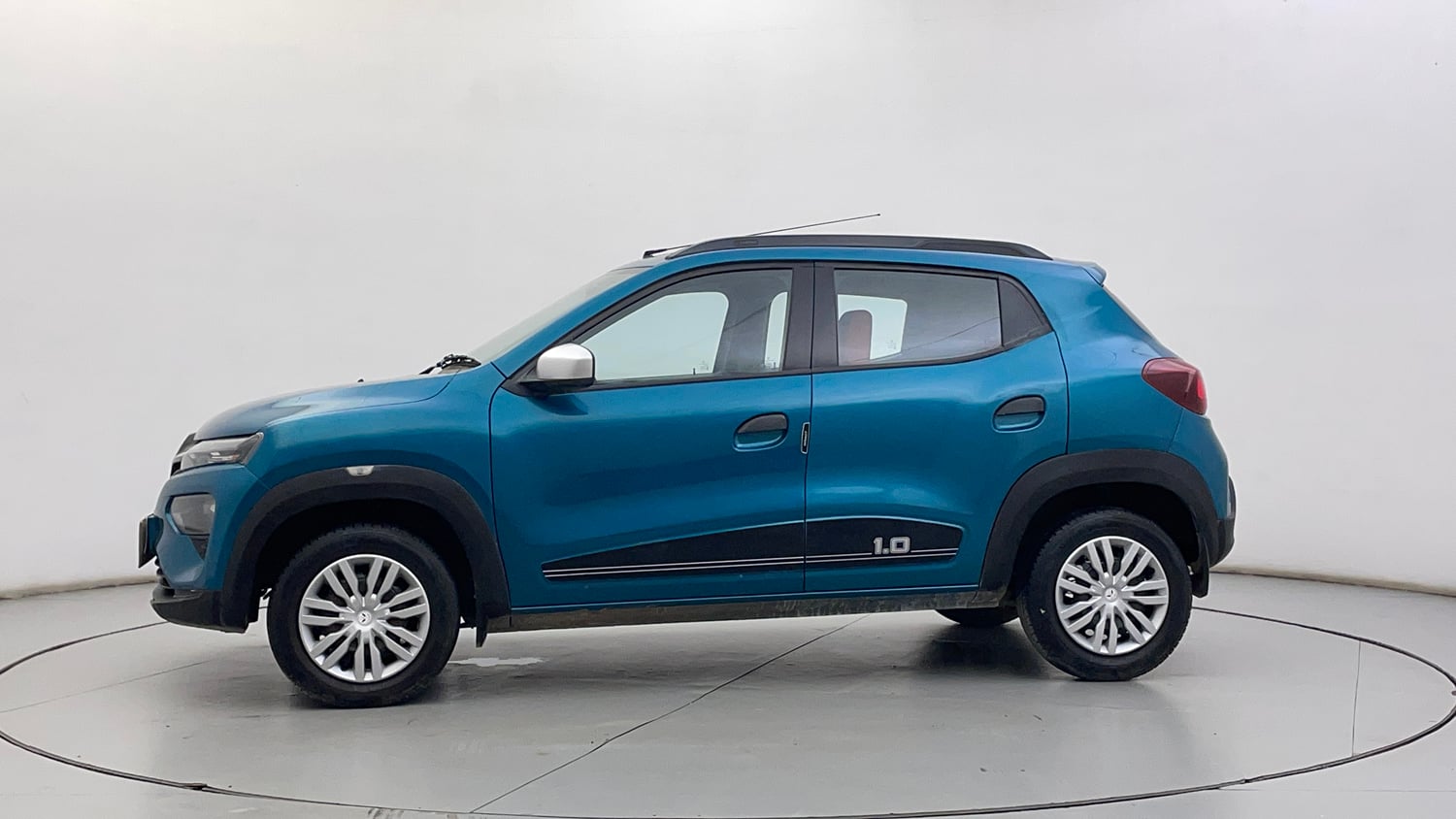 Used 2022 Renault Kwid RXT 1.0 AMT Petrol Automatic exterior LEFT SIDE VIEW
