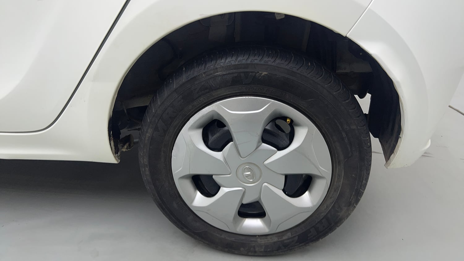 Used 2023 Tata Tiago XT (O) Petrol Manual tyres LEFT REAR TYRE RIM VIEW