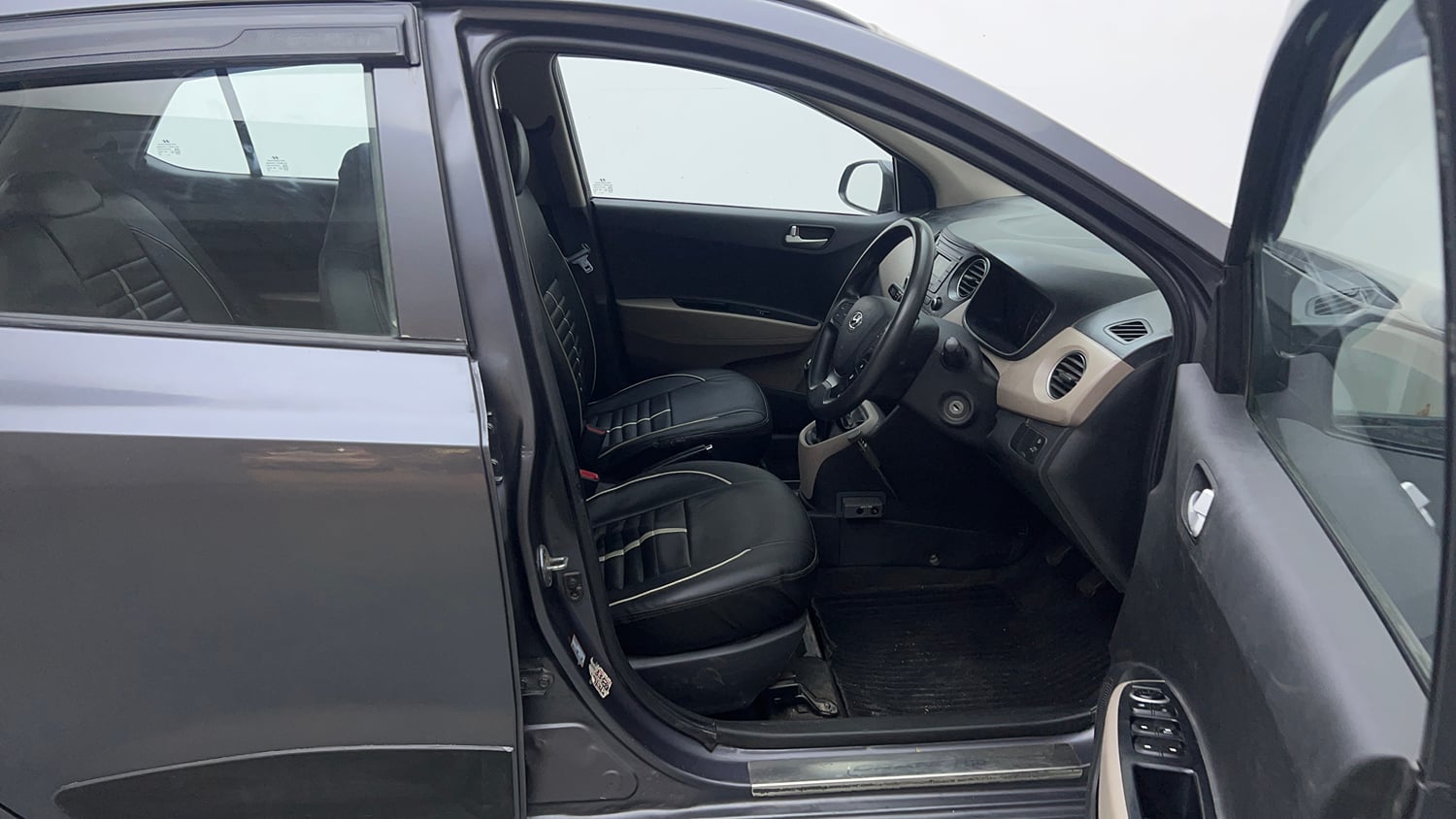 Used 2016 Hyundai Grand i10 Sportz 1.2 Kappa VTVT Petrol Manual interior RIGHT SIDE FRONT DOOR CABIN VIEW