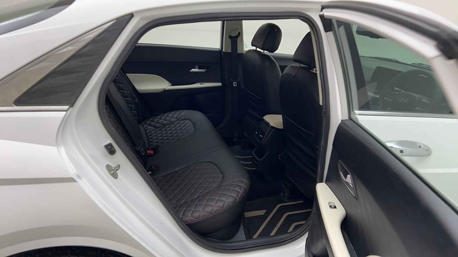Used 2024 Hyundai Verna SX 1.5 Petrol MT Petrol Manual interior RIGHT SIDE REAR DOOR CABIN VIEW