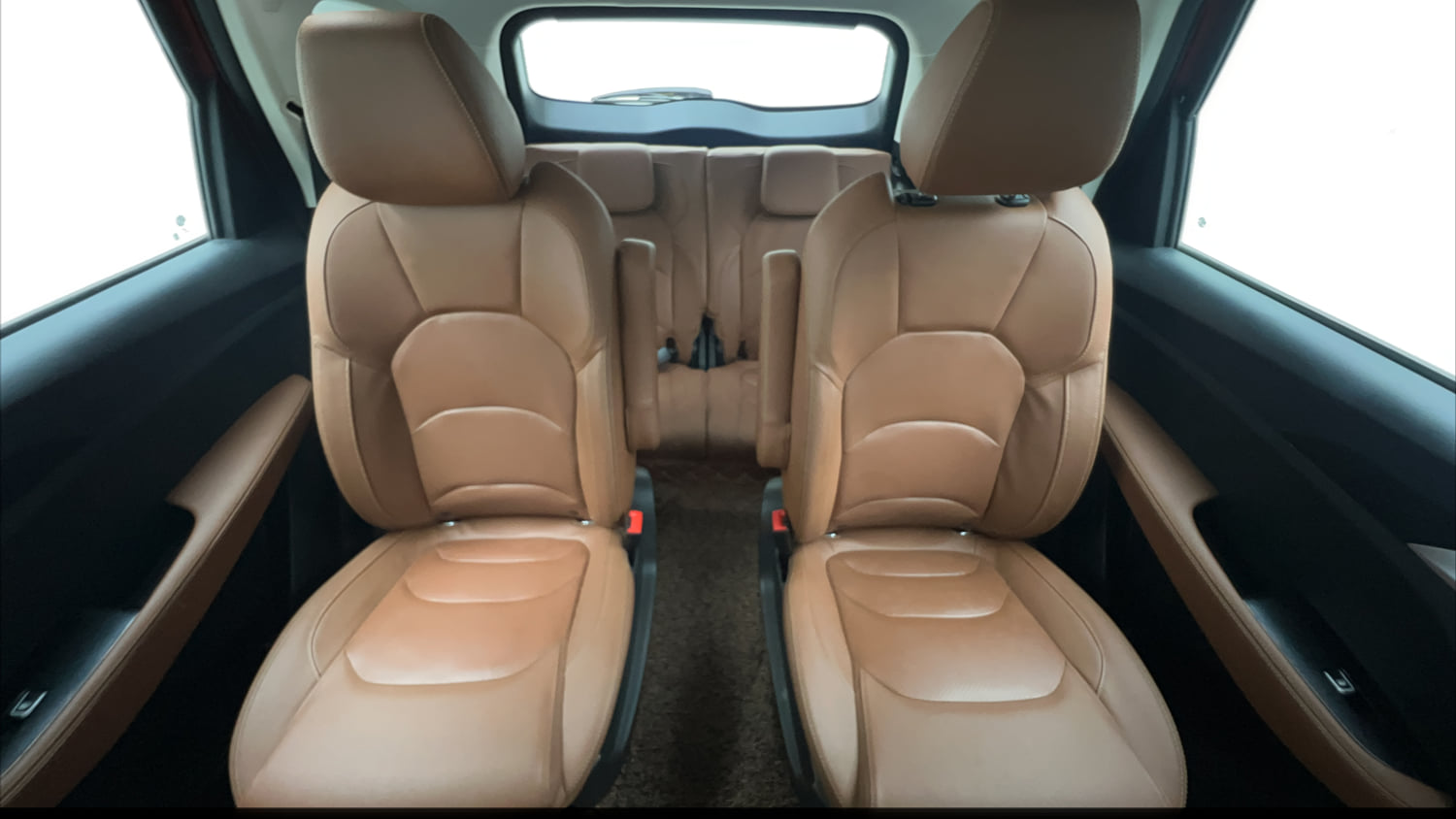 Used 2021 MG Motors Hector Plus Sharp 1.5 Petrol Turbo CVT 6-STR Dual Tone Petrol Automatic interior REAR SEAT CONDITION VIEW