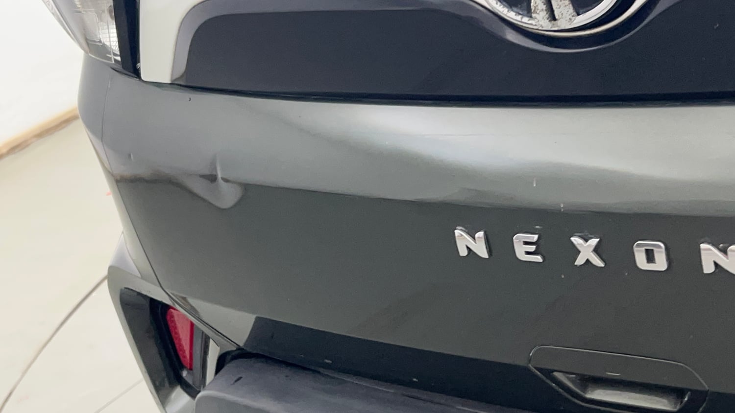 Used 2022 Tata Nexon XM (S) Petrol Manual dents MINOR DENT