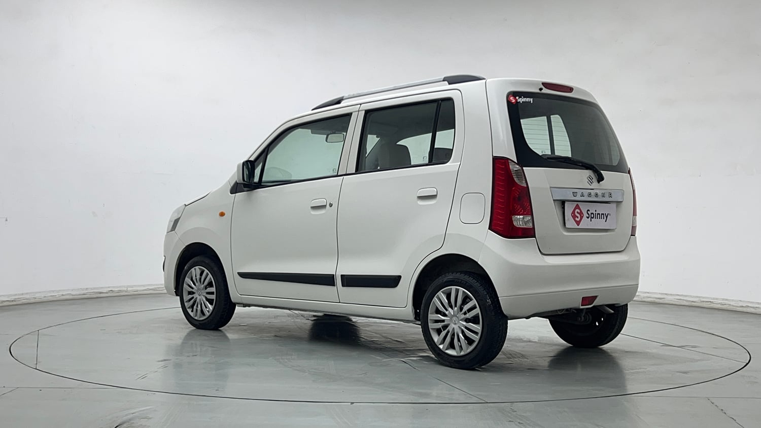 Used 2015 Maruti Suzuki Wagon R VXI Petrol Manual exterior LEFT REAR CORNER VIEW