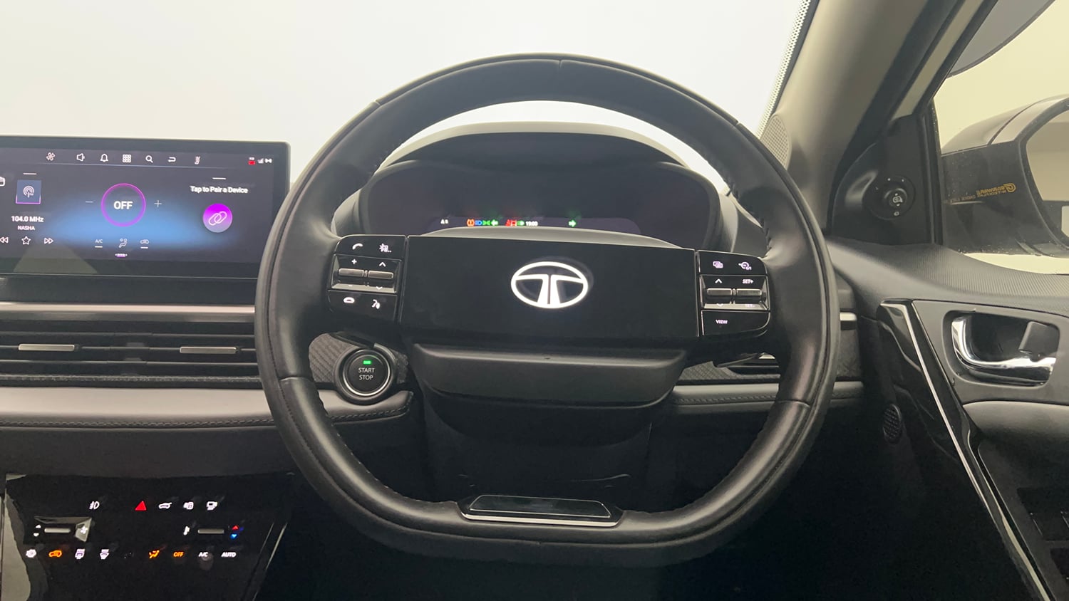 Used 2025 Tata Nexon Fearless Plus (PS) 1.5 Diesel 6AMT Dual Tone Diesel Automatic interior STEERING VIEW