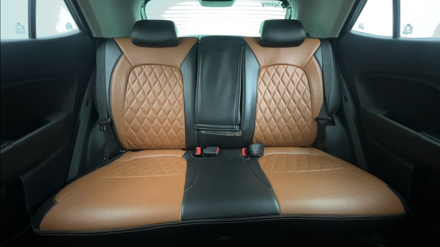 Used 2019 hyundai Venue SX 1.0 (O) Turbo Petrol Petrol Manual interior REAR SEAT CONDITION VIEW