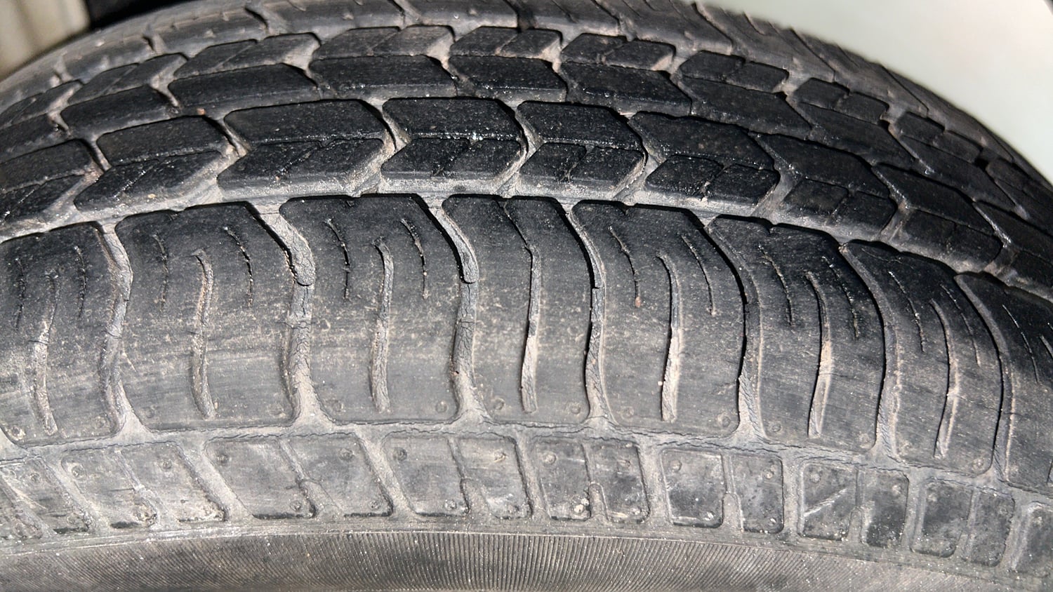 Used 2019 Maruti Suzuki Alto K10 VXi AMT Petrol Automatic tyres LEFT REAR TYRE TREAD VIEW