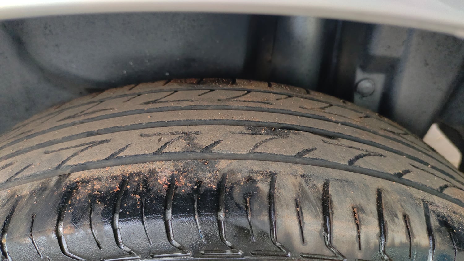Used 2015 Maruti Suzuki Swift Dzire VXI Petrol Manual tyres LEFT REAR TYRE TREAD VIEW