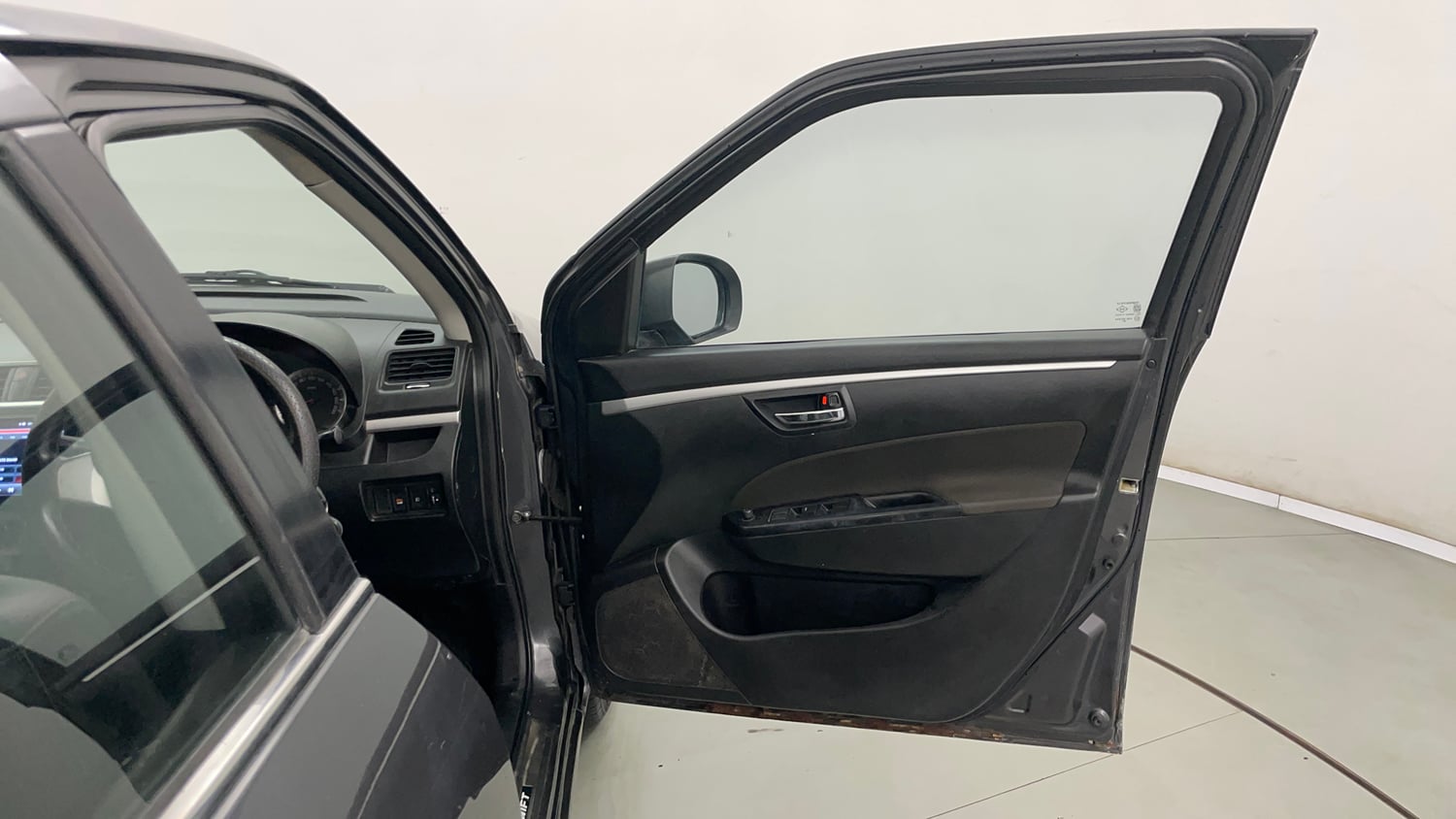 Used 2015 Maruti Suzuki Swift VXi Petrol Manual interior RIGHT FRONT DOOR OPEN VIEW