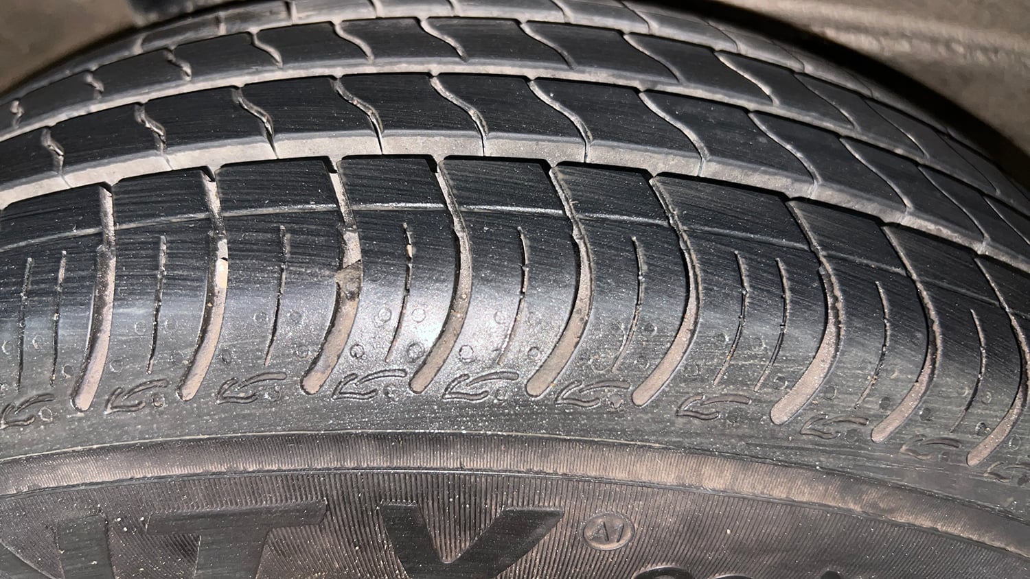 Used 2024 Maruti Suzuki Wagon R ZXI Plus 1.2 AGS Petrol Automatic tyres RIGHT REAR TYRE TREAD VIEW