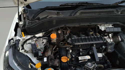 Used 2023 Tata Punch Accomplished MT Petrol Manual engine ENGINE RIGHT SIDE HINGE & APRON VIEW