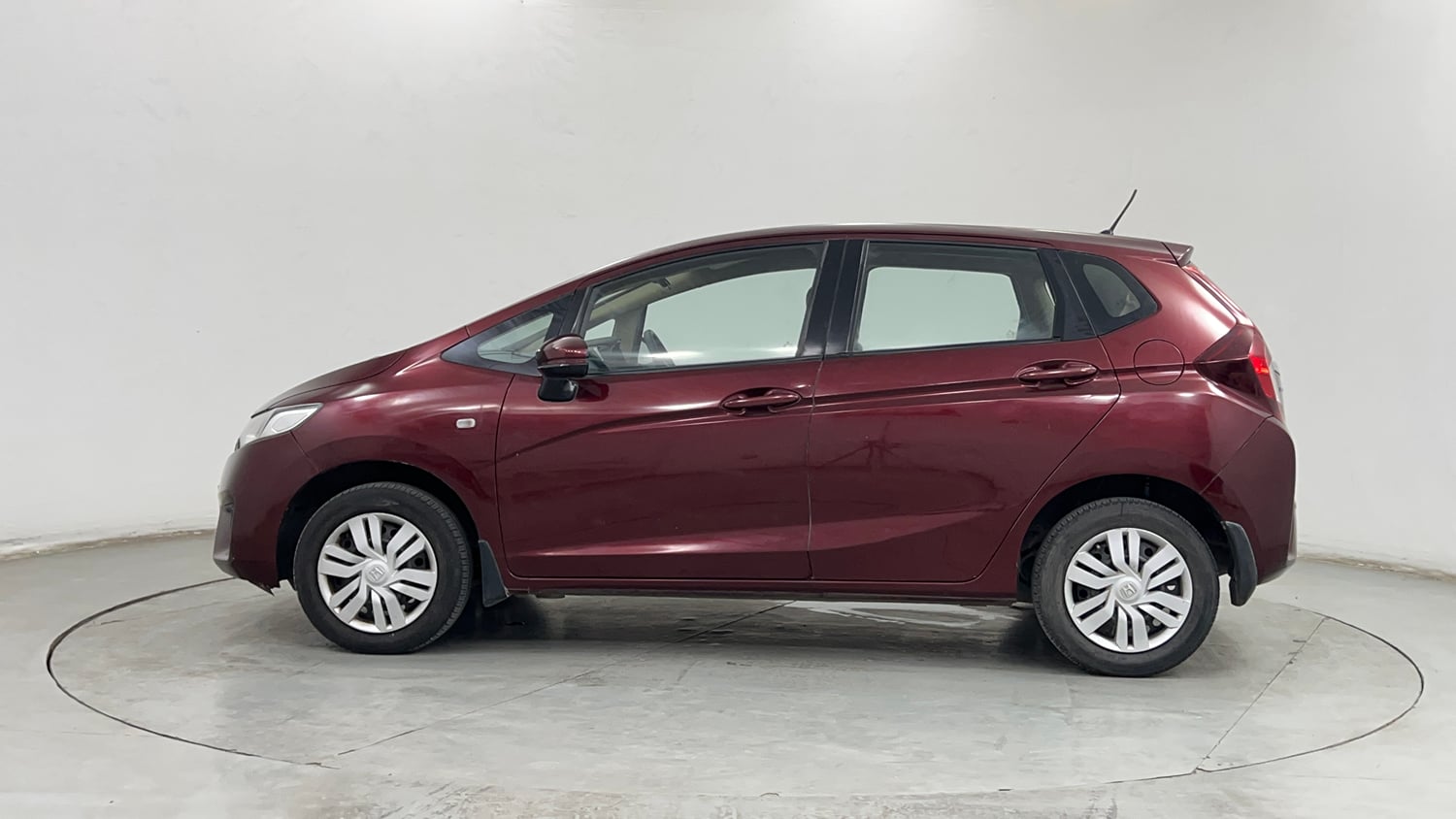 Used 2015 Honda Jazz SV Petrol Petrol Manual exterior LEFT SIDE VIEW