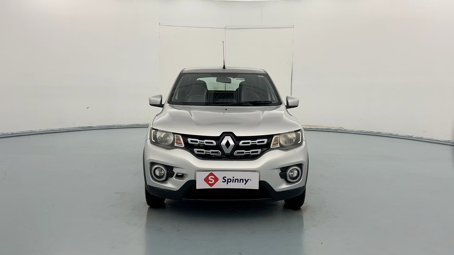 Used 2017 Renault Kwid RXT (O) 1.0 SCE Edition Petrol Manual exterior FRONT VIEW