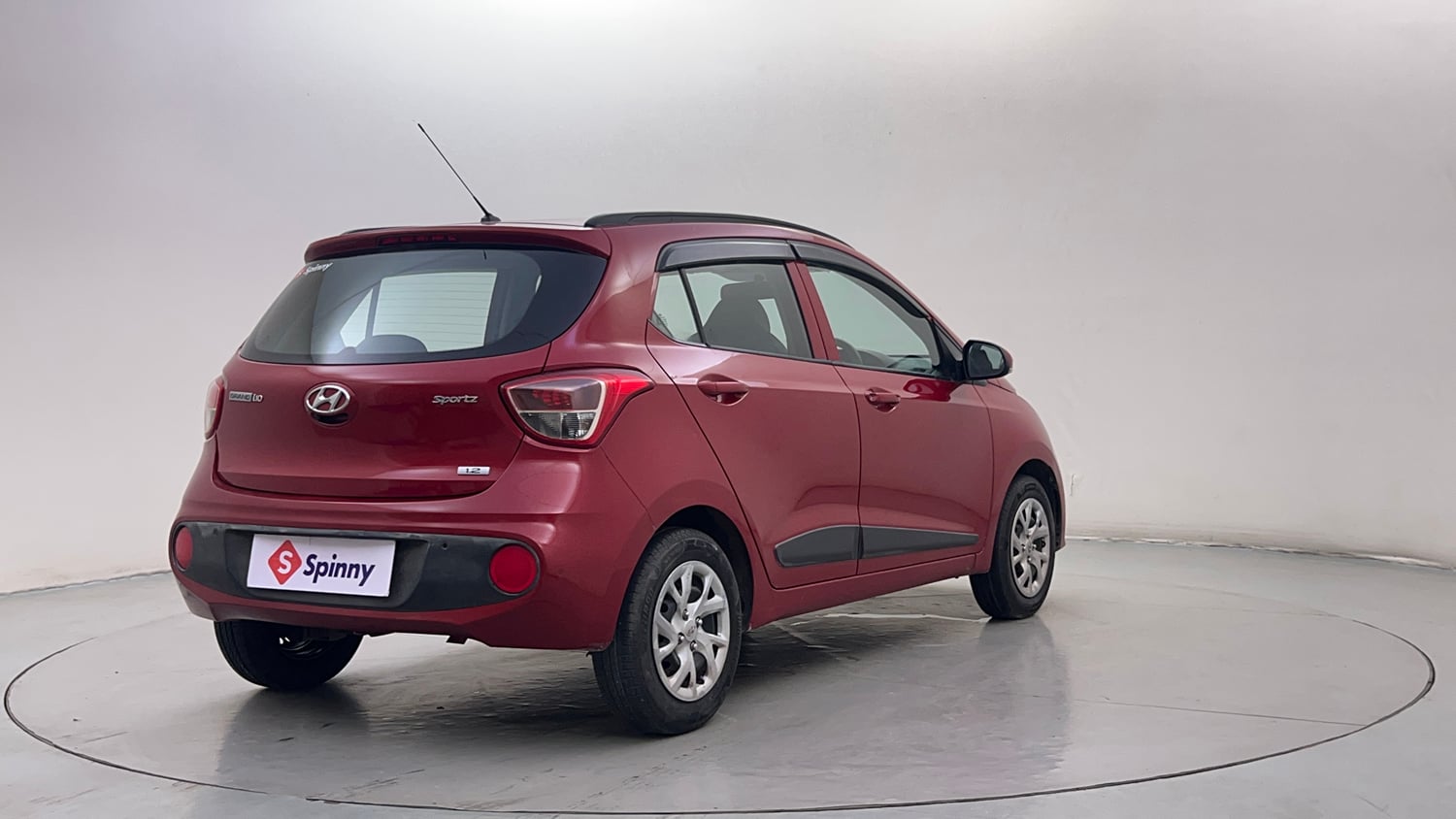 Used 2018 Hyundai Grand i10 Sportz (O) 1.2 Kappa VTVT Petrol Manual exterior RIGHT REAR CORNER VIEW