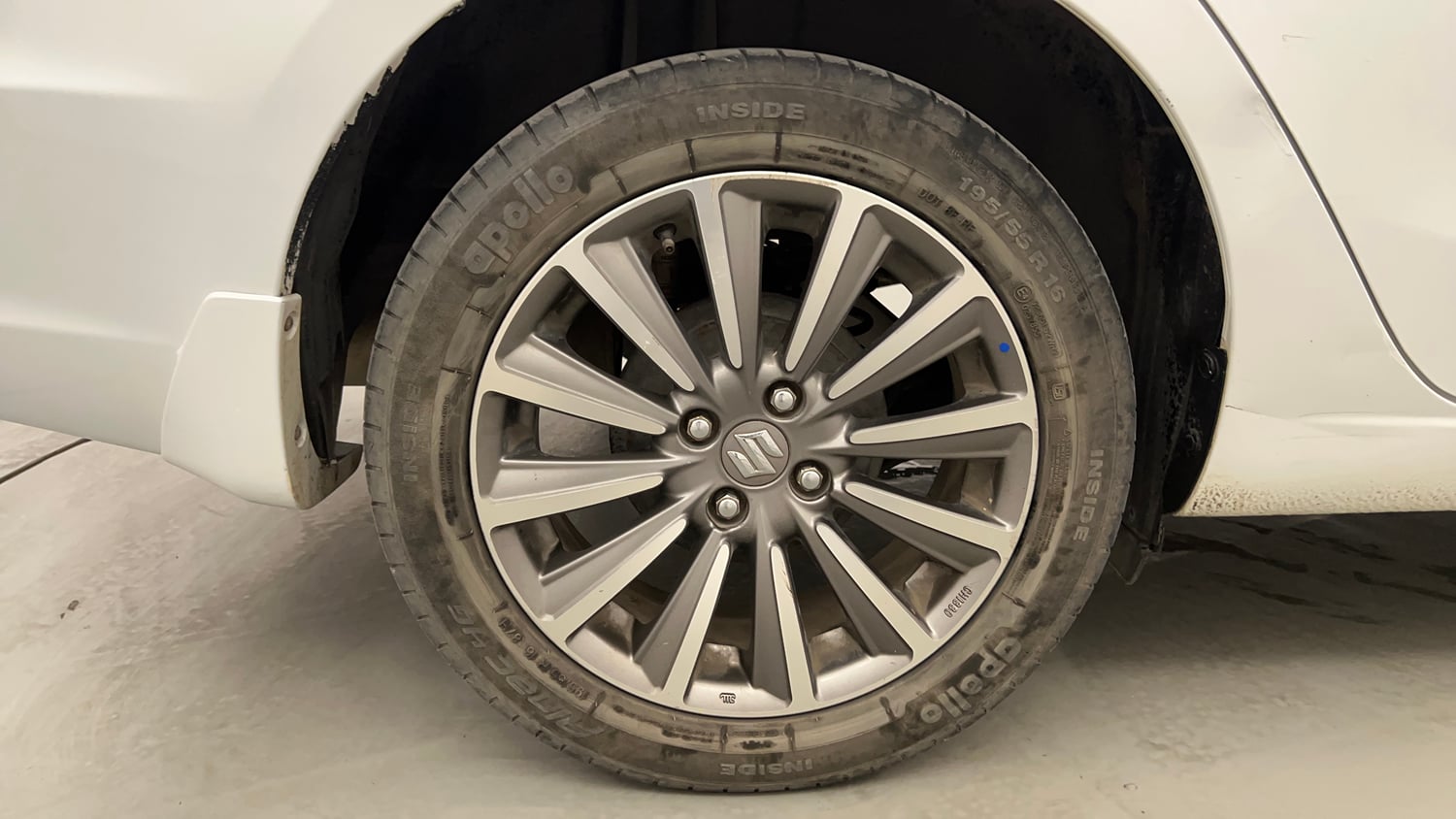 Used 2019 Maruti Suzuki Ciaz Alpha Hybrid 1.5 Petrol Manual tyres RIGHT REAR TYRE RIM VIEW