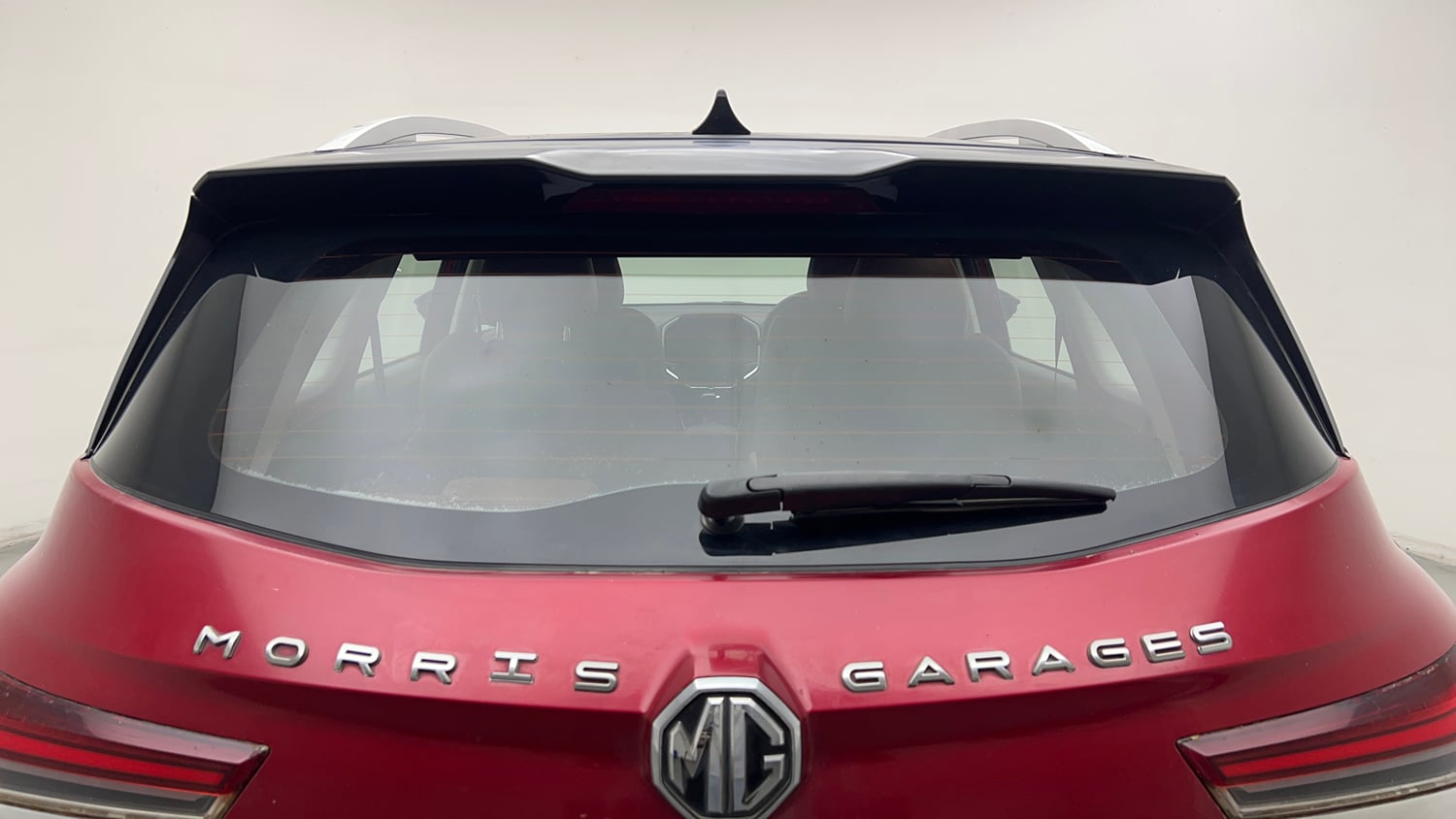 Used 2021 MG Motors Hector Plus Sharp 1.5 Petrol Turbo CVT 6-STR Dual Tone Petrol Automatic exterior BACK WINDSHIELD VIEW