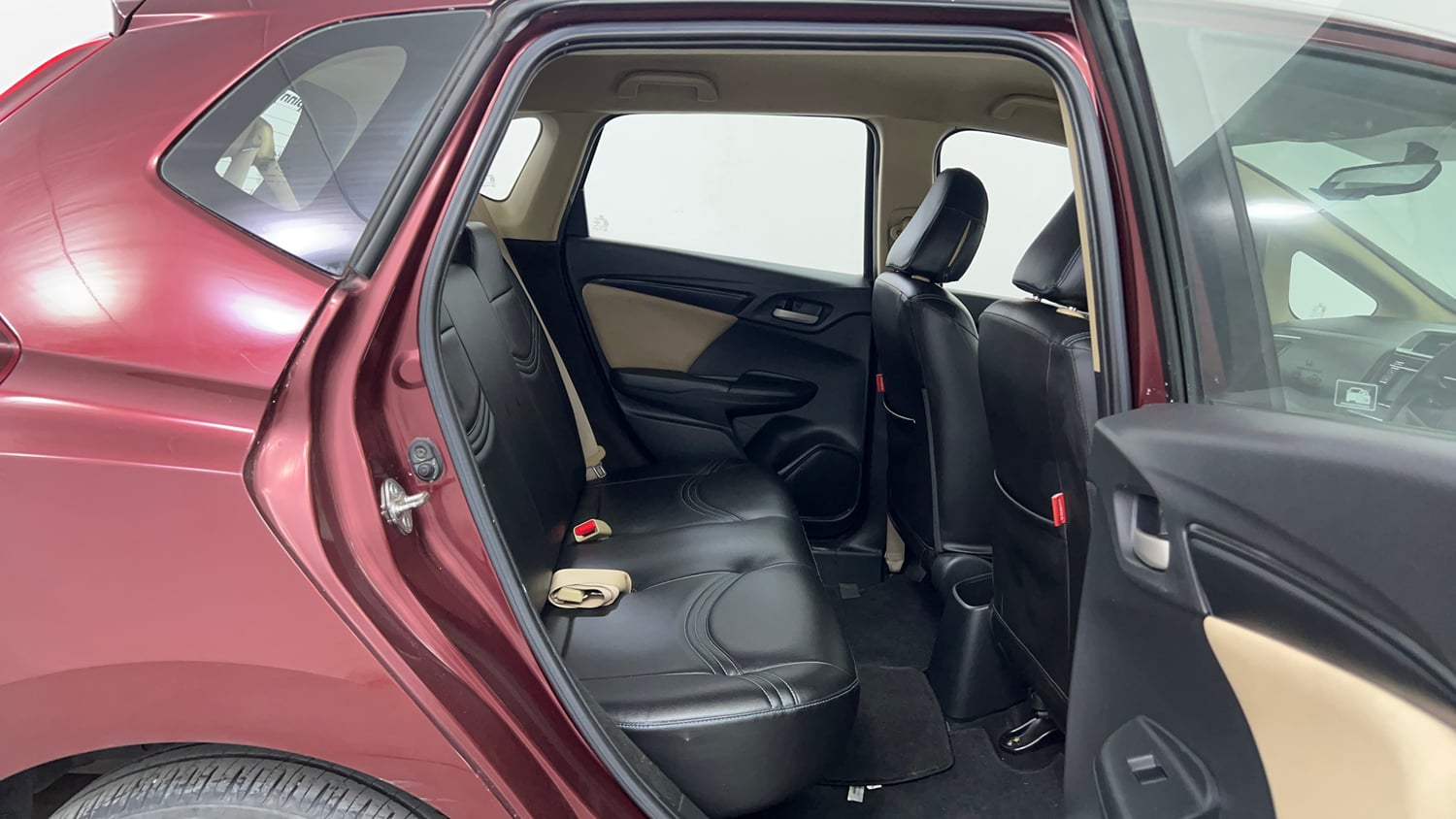 Used 2015 Honda Jazz SV Petrol Petrol Manual interior RIGHT SIDE REAR DOOR CABIN VIEW