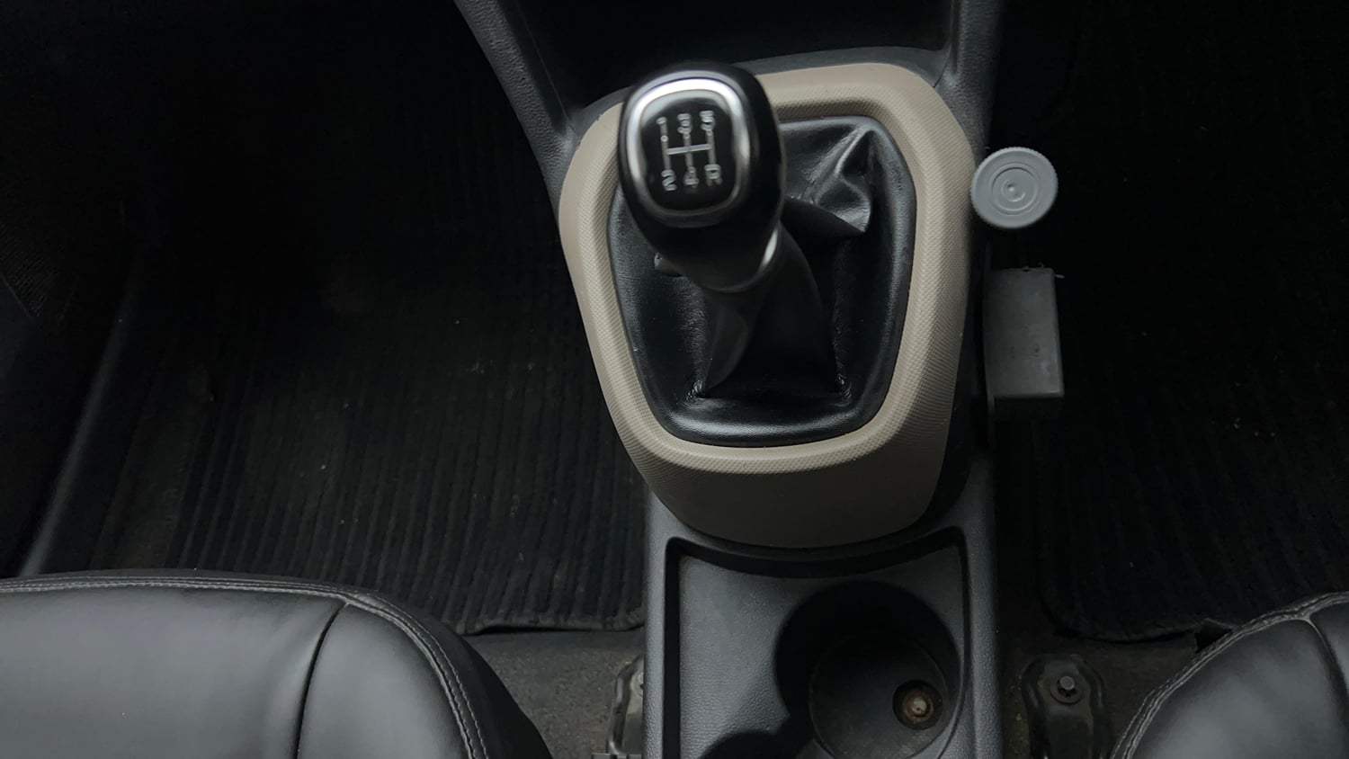 Used 2016 Hyundai Grand i10 Sportz 1.2 Kappa VTVT Petrol Manual interior GEAR  KNOB VIEW