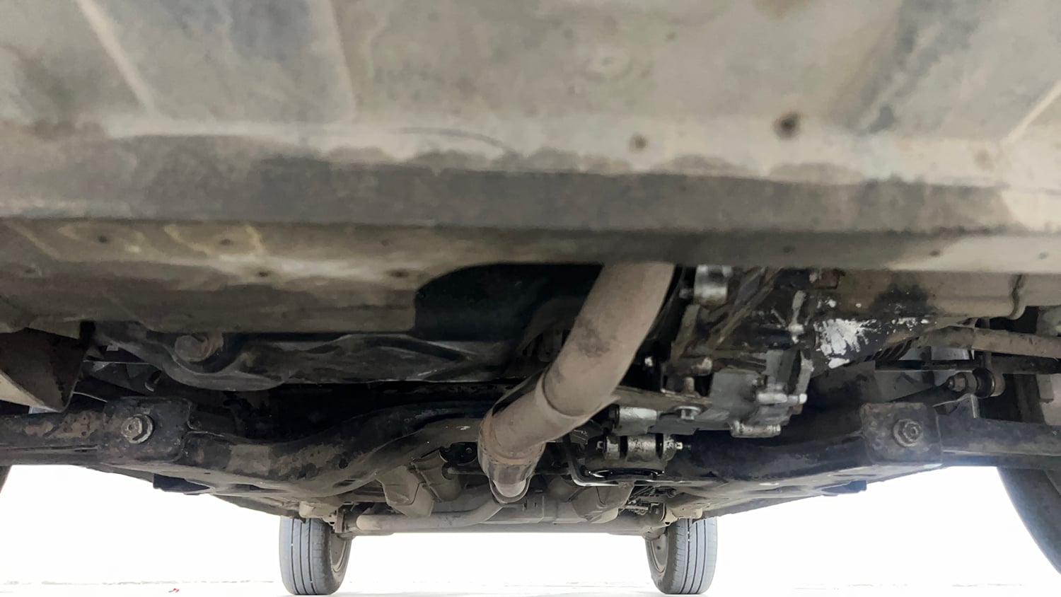 Used 2016 Tata Zest XT Petrol Petrol Manual extra FRONT LEFT UNDERBODY VIEW