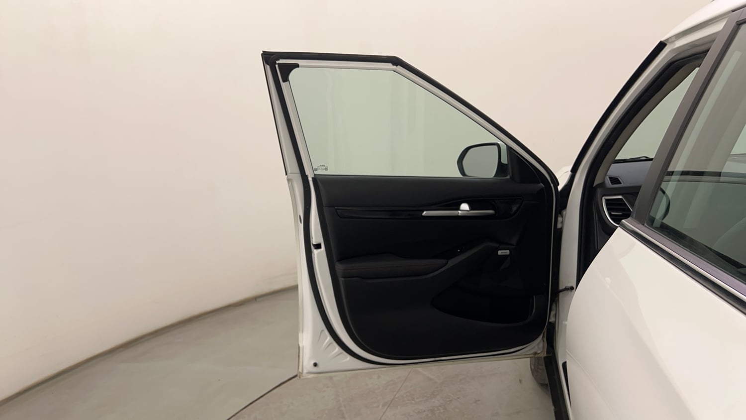 Used 2023 Kia Seltos GTX Plus 1.5 Diesel AT Diesel Automatic interior LEFT FRONT DOOR OPEN VIEW