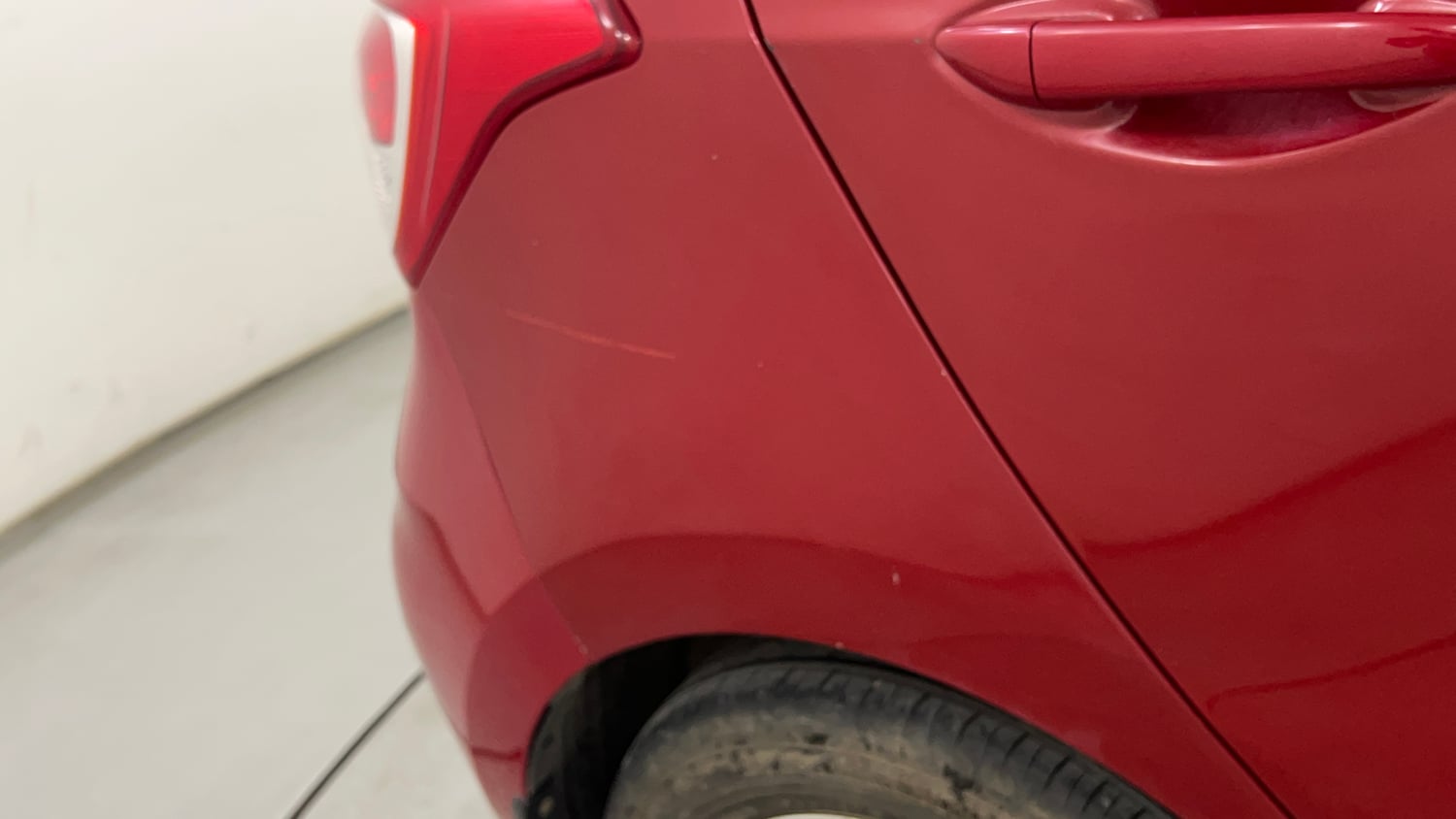 Used 2017 Hyundai Grand i10 Sportz (O) AT 1.2 Kappa VTVT Petrol Automatic dents MINOR SCRATCH