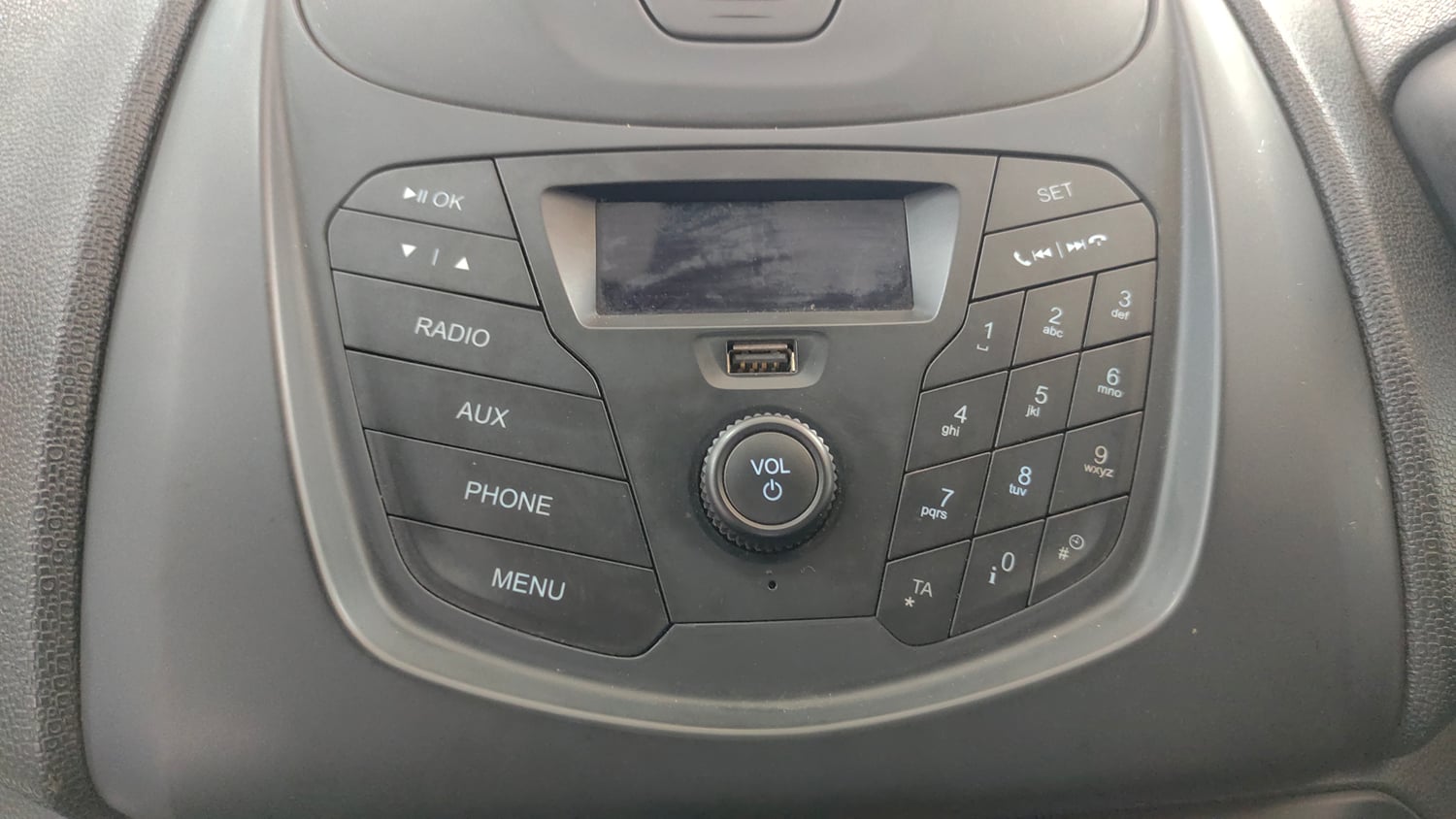 Used 2020 Ford EcoSport Ambiente 1.5L TDCi Diesel Manual top_features Integrated (in-dash) music system