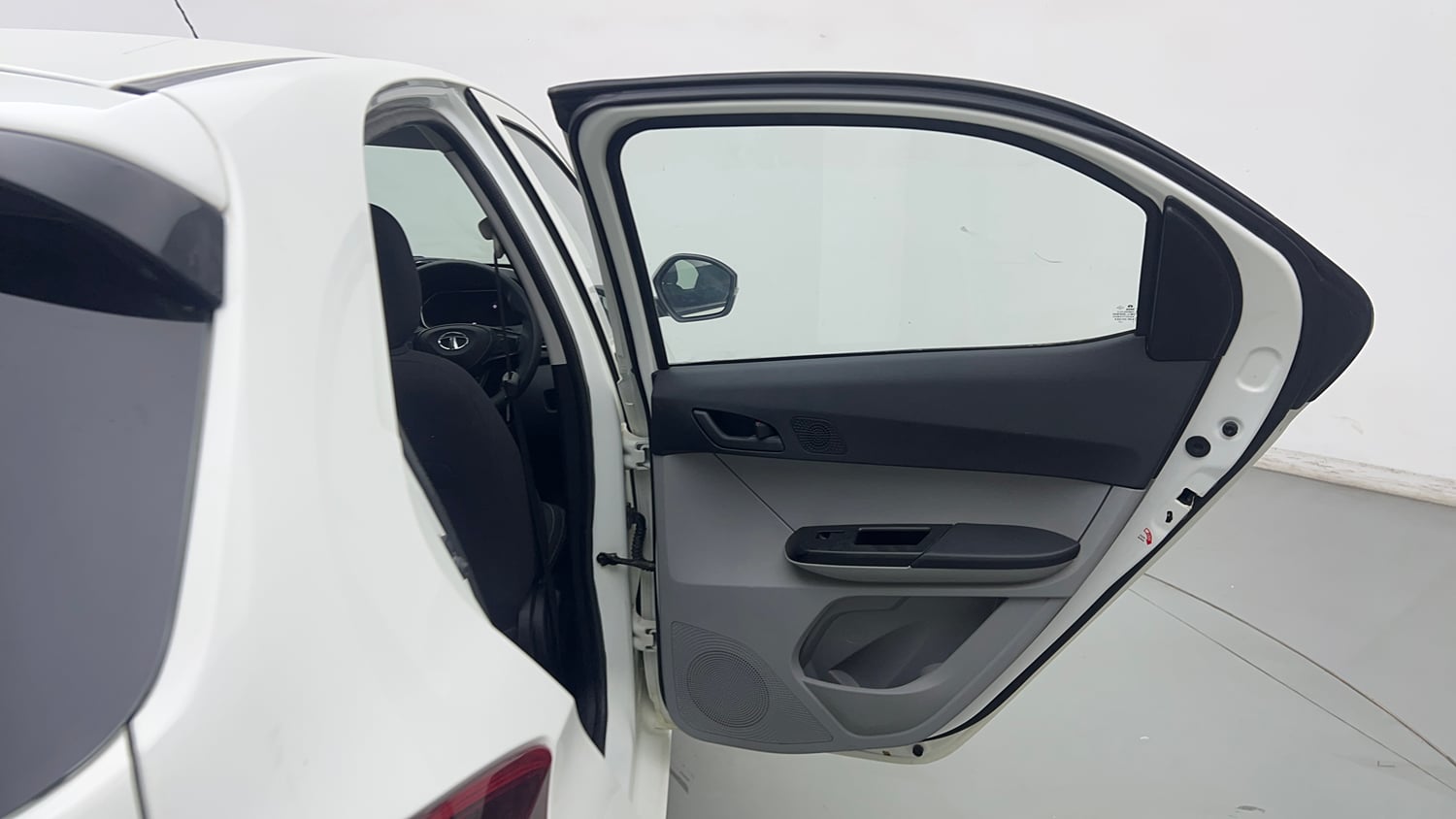 Used 2023 Tata Tiago XT (O) Petrol Manual interior RIGHT REAR DOOR OPEN VIEW