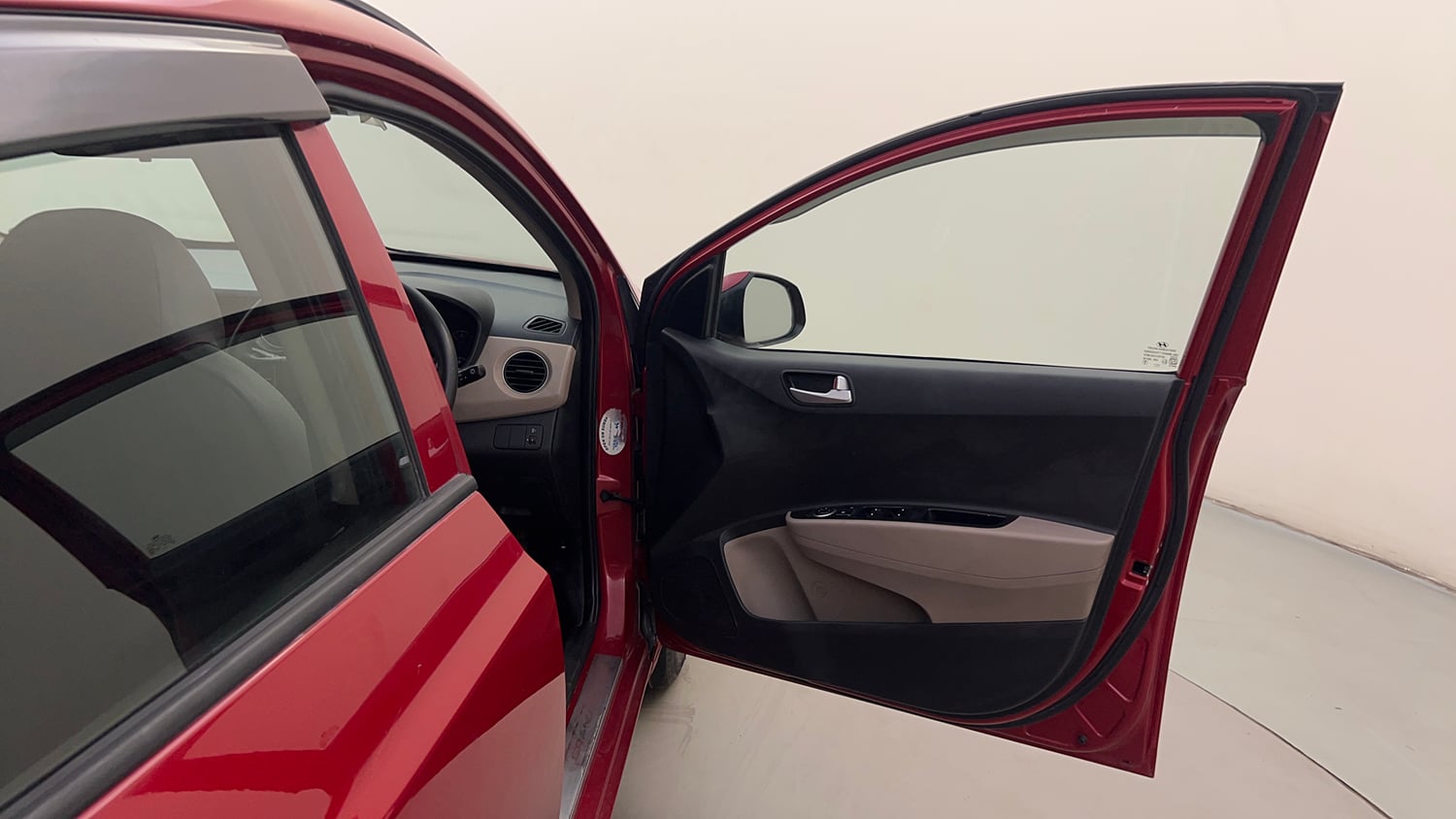 Used 2018 Hyundai Grand i10 Sportz (O) 1.2 Kappa VTVT Petrol Manual interior RIGHT FRONT DOOR OPEN VIEW
