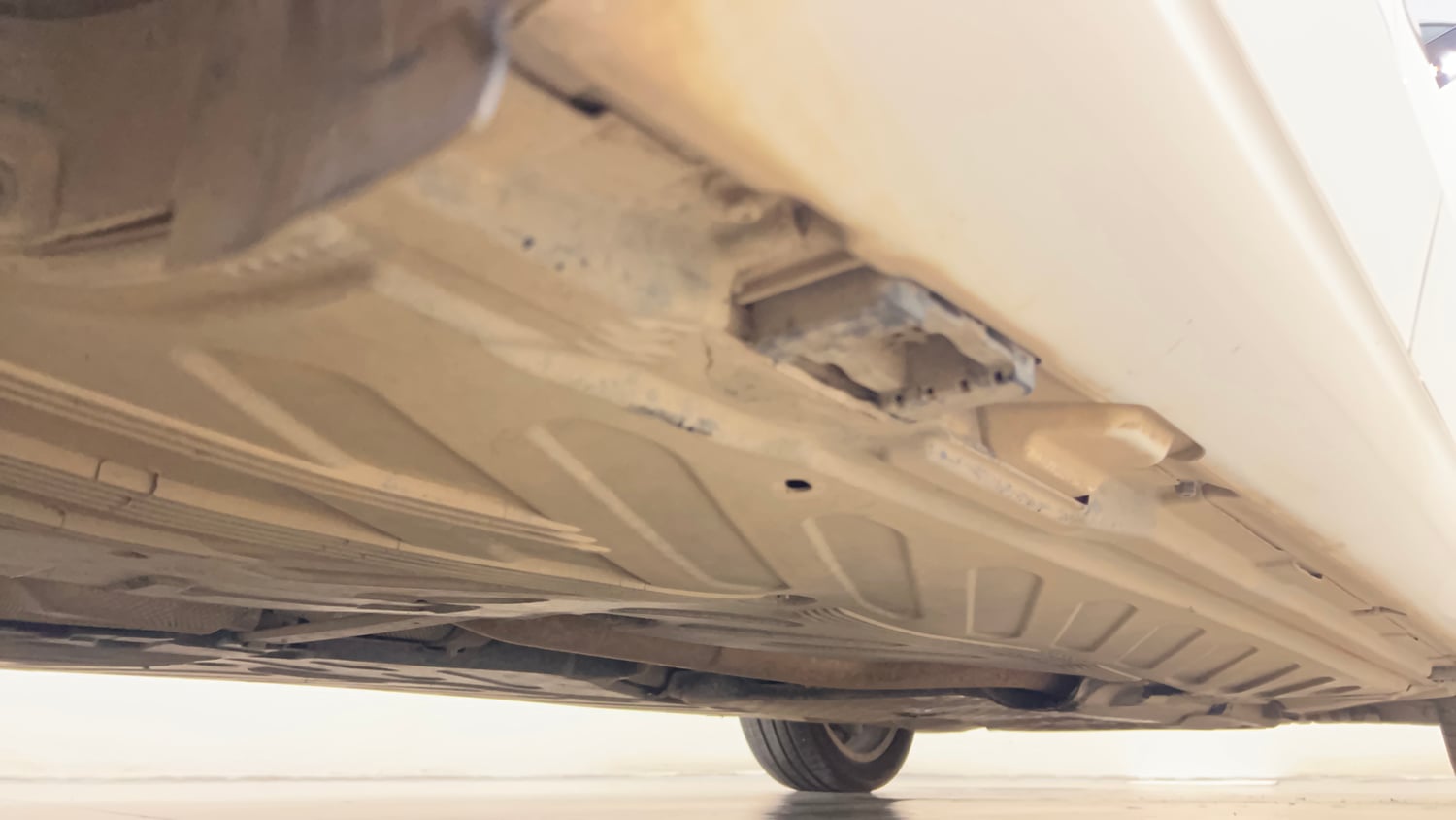 Used 2019 Mercedes-Benz C-Class C 220d Progressive Diesel Automatic extra REAR RIGHT UNDERBODY VIEW