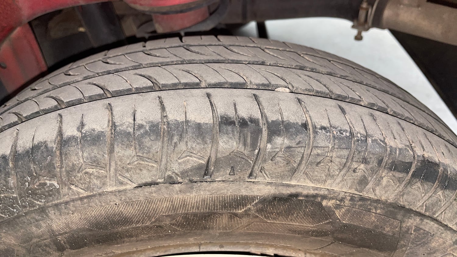 Used 2014 Maruti Suzuki Alto 800 Lxi Petrol Manual tyres LEFT REAR TYRE TREAD VIEW