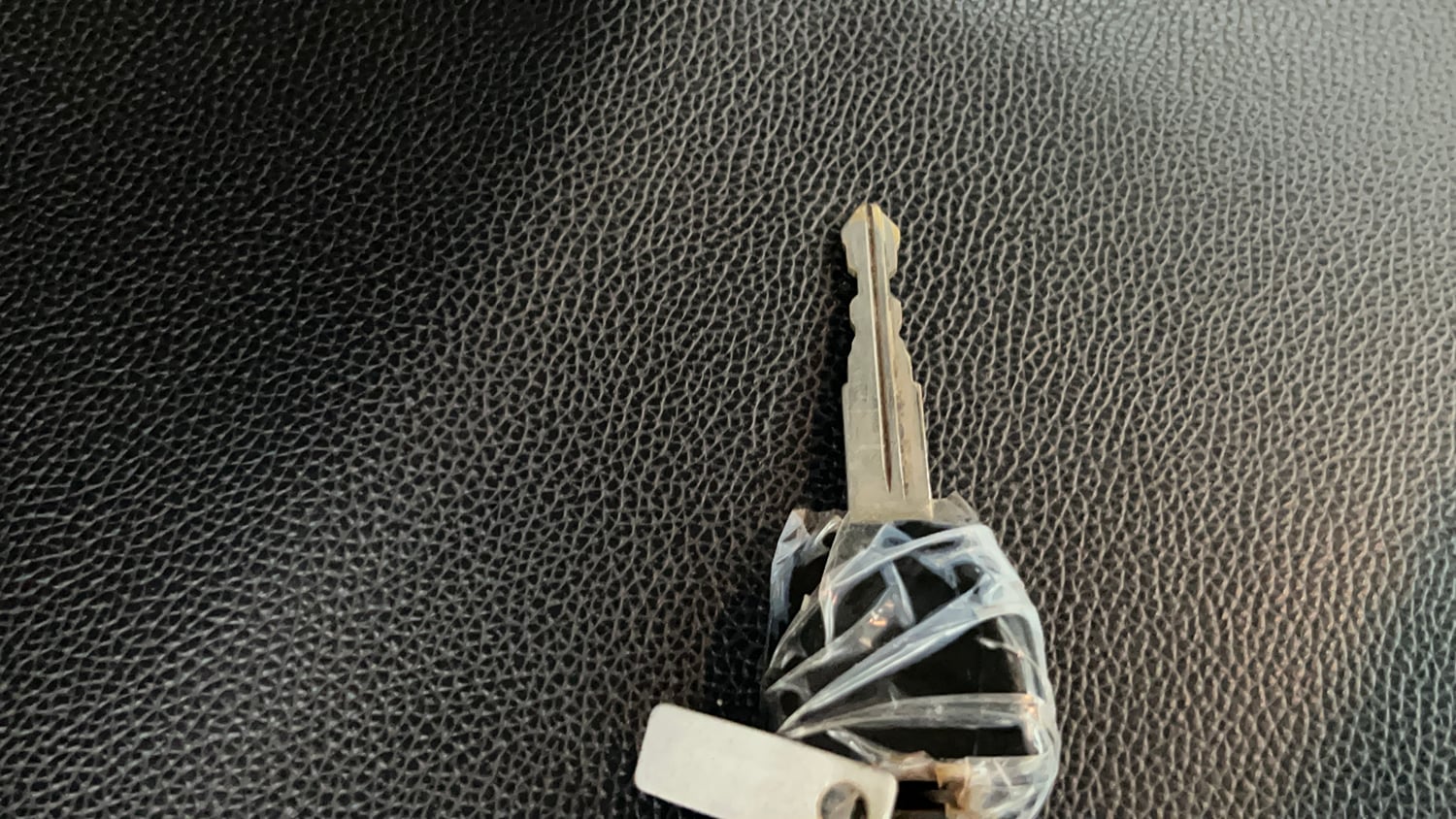 Used 2021 Maruti Suzuki Swift LXi Petrol Manual extra CAR KEY VIEW