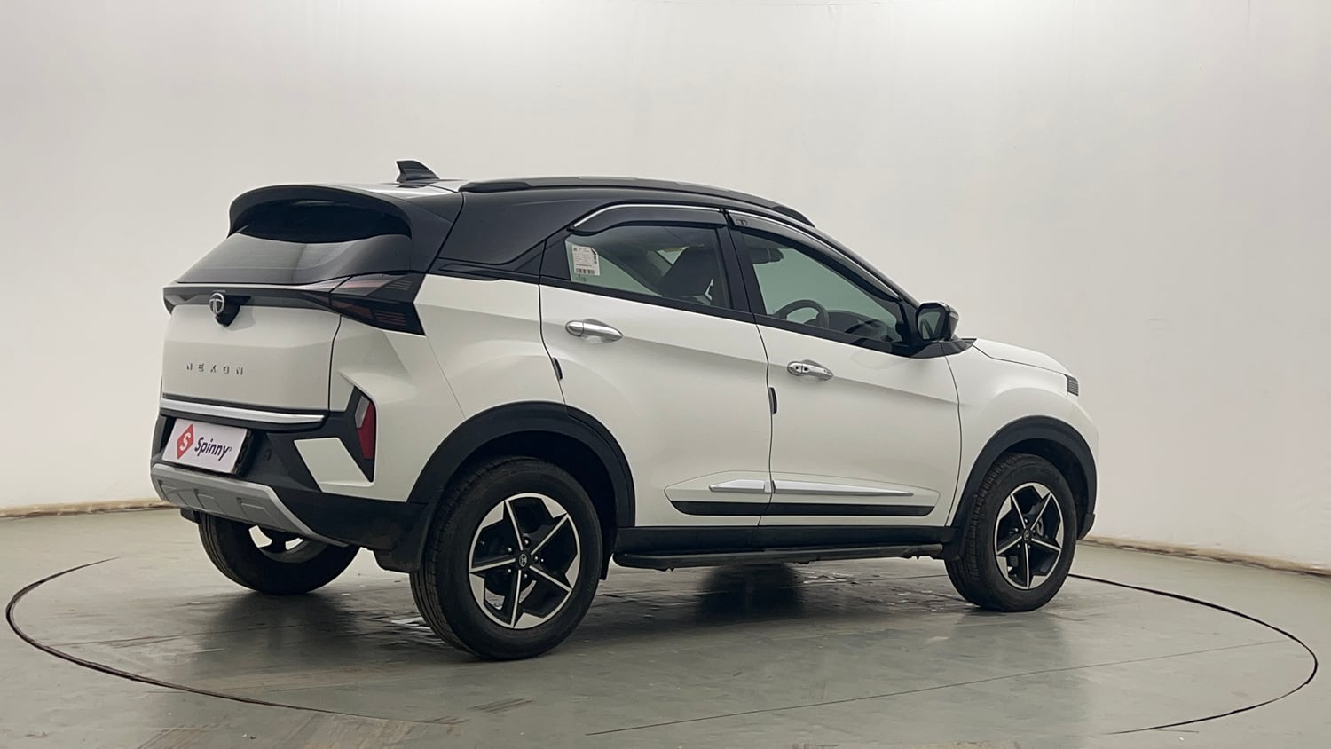 Used 2025 Tata Nexon Fearless Plus (PS) 1.5 Diesel 6AMT Dual Tone Diesel Automatic exterior RIGHT REAR CORNER VIEW