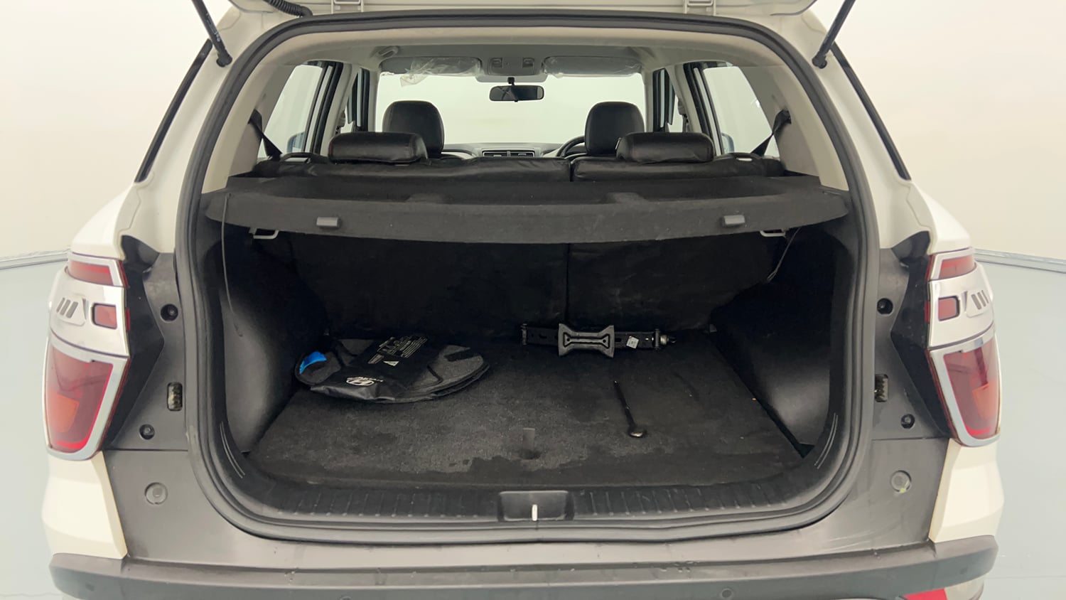 Used 2023 Hyundai Creta E 1.5 Diesel Diesel Manual interior DICKY INSIDE VIEW