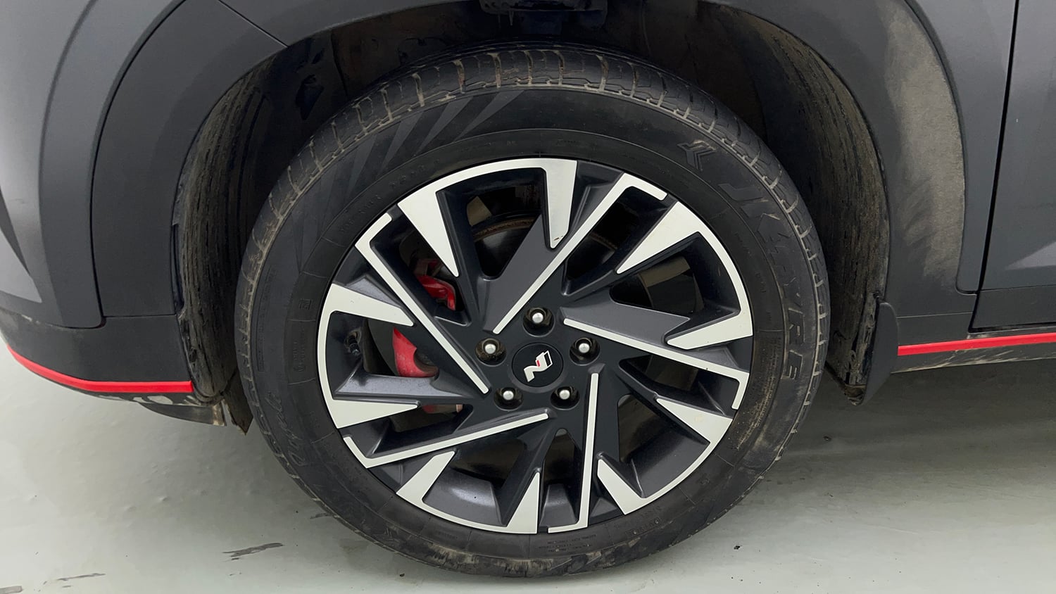 Used 2024 Hyundai Creta N-Line N10 1.5 Turbo DCT Petrol Automatic tyres LEFT FRONT TYRE RIM VIEW