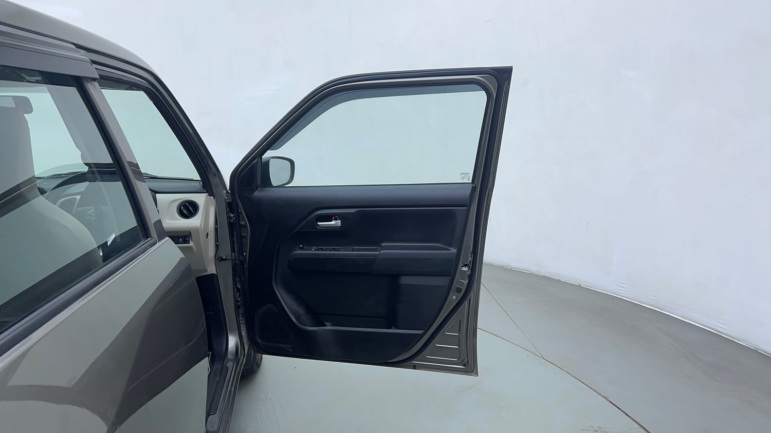 Used 2023 Maruti Suzuki Wagon R VXI 1.0 Petrol Manual interior RIGHT FRONT DOOR OPEN VIEW