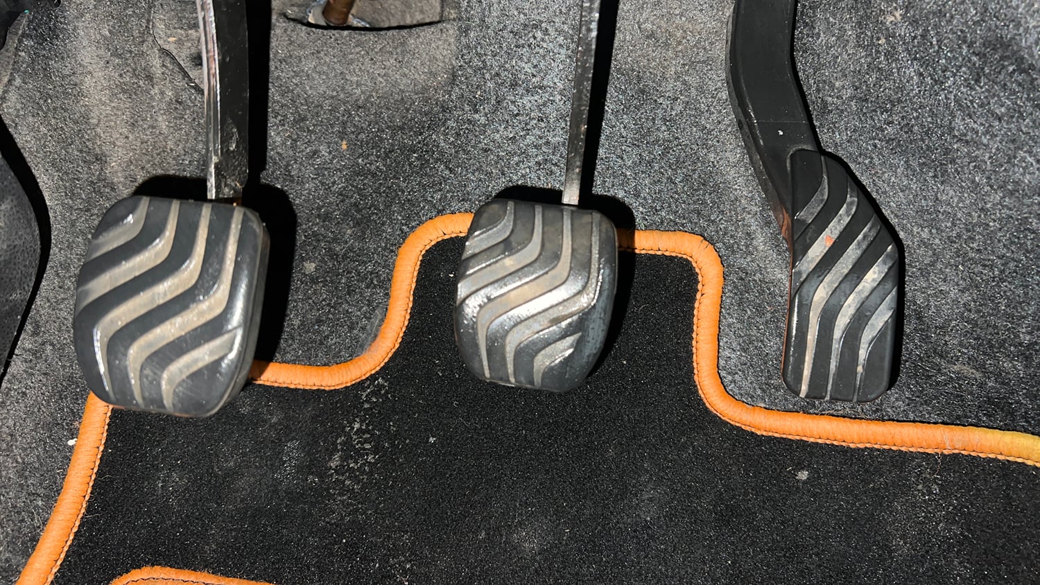 Used 2017 Renault Kwid RXT (O) 1.0 SCE Edition Petrol Manual interior PEDALS VIEW