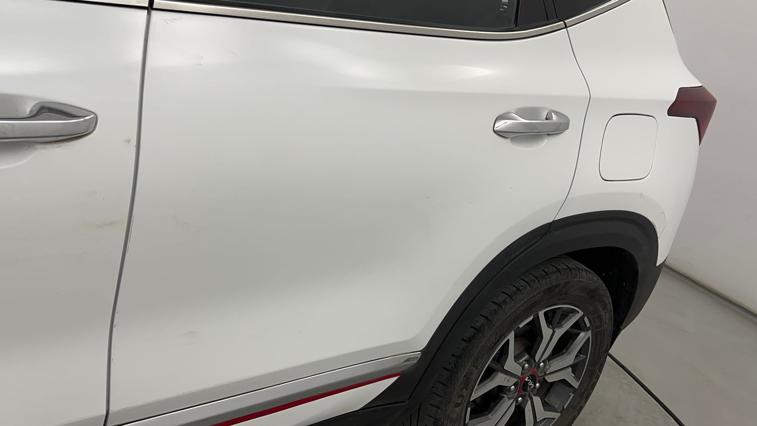 Used 2023 Kia Seltos GTX Plus 1.5 Diesel AT Diesel Automatic dents MINOR DENT