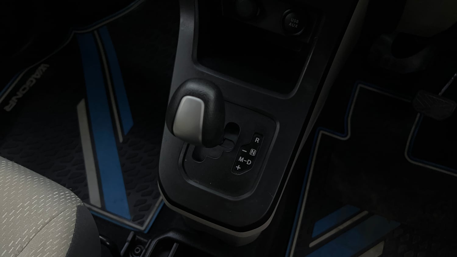 Used 2024 Maruti Suzuki Wagon R ZXI Plus 1.2 AGS Petrol Automatic interior GEAR  KNOB VIEW