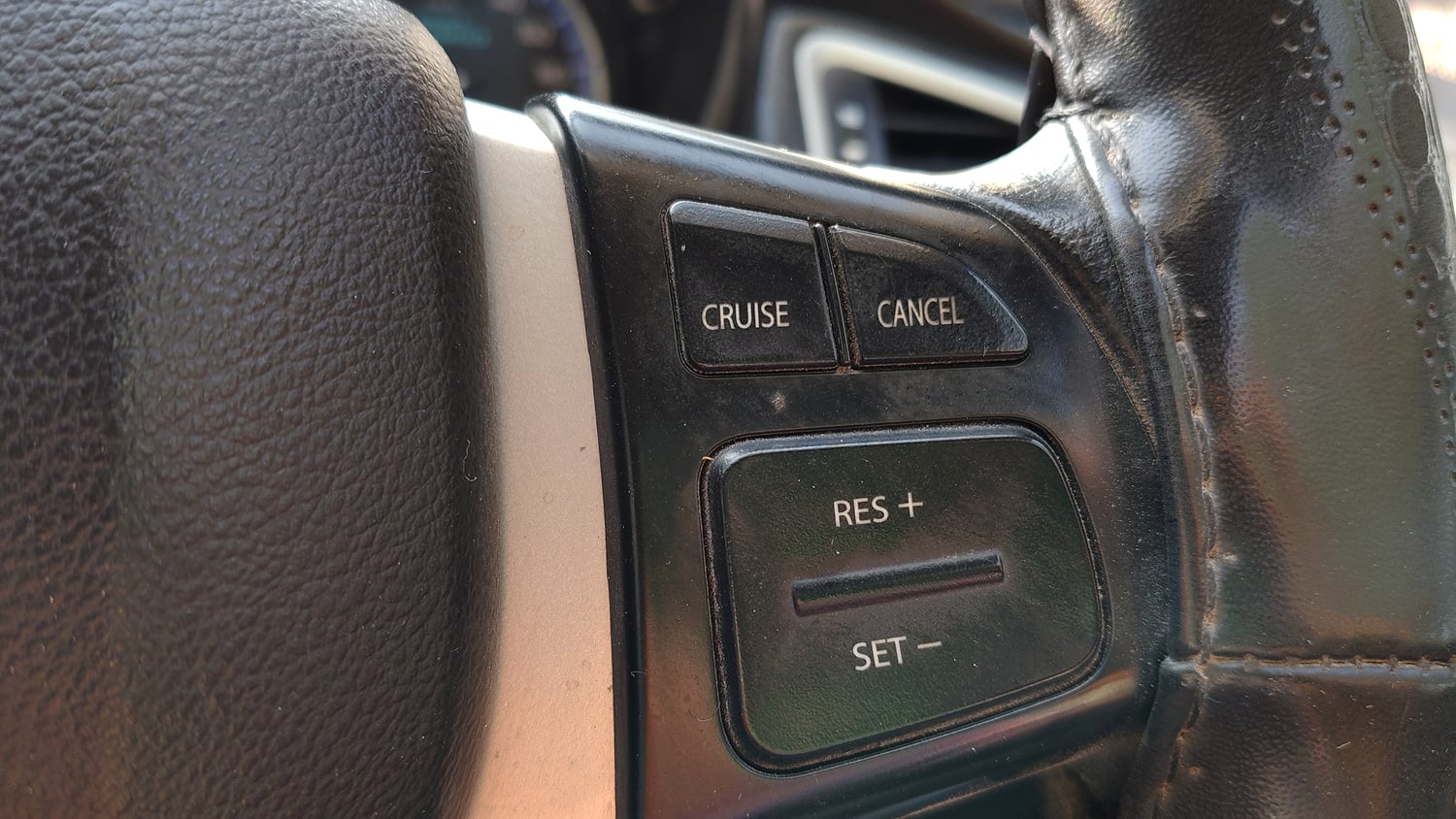 Used 2021 Maruti Suzuki S-Cross Zeta Petrol Manual top_features Cruise control