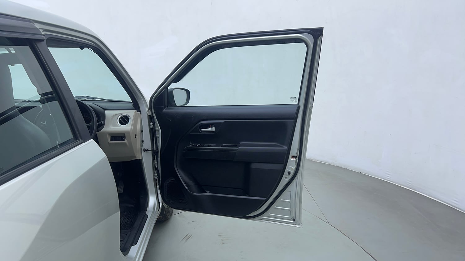 Used 2021 Maruti Suzuki Wagon R ZXi 1.2 Petrol Manual interior RIGHT FRONT DOOR OPEN VIEW