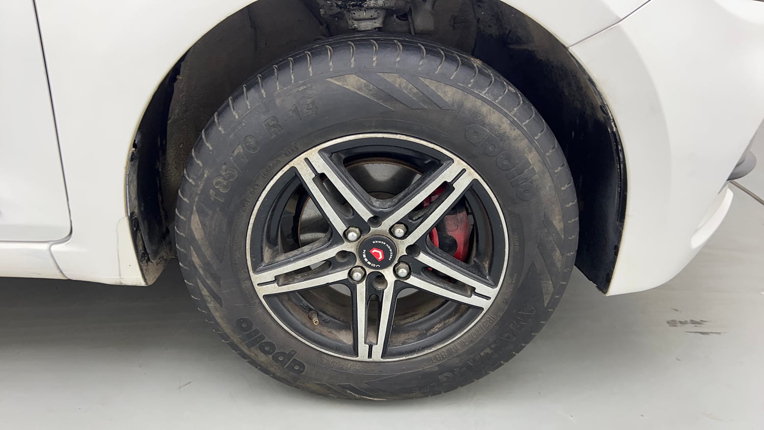 Used 2019 Hyundai Elite i20 Magna Plus 1.2 Petrol Manual tyres RIGHT FRONT TYRE RIM VIEW