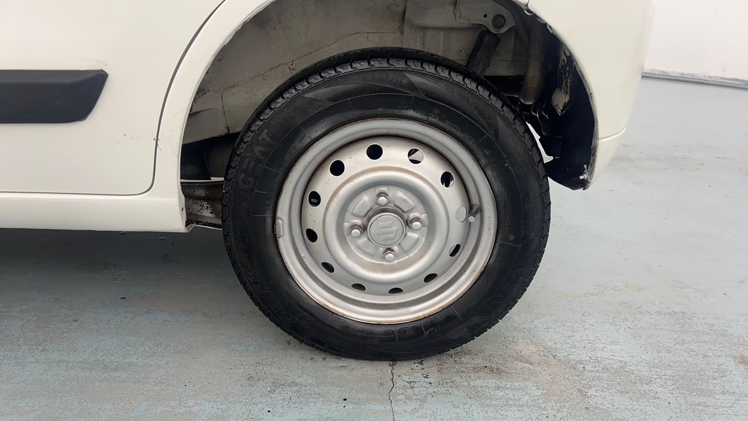 Used 2018 Maruti Suzuki Wagon R LXI CNG Cng Manual tyres LEFT REAR TYRE RIM VIEW