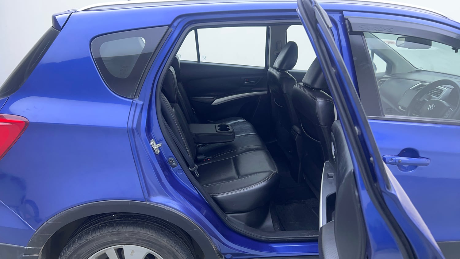 Used 2016 Maruti Suzuki S-Cross Alpha 1.3 Diesel Manual interior RIGHT SIDE REAR DOOR CABIN VIEW